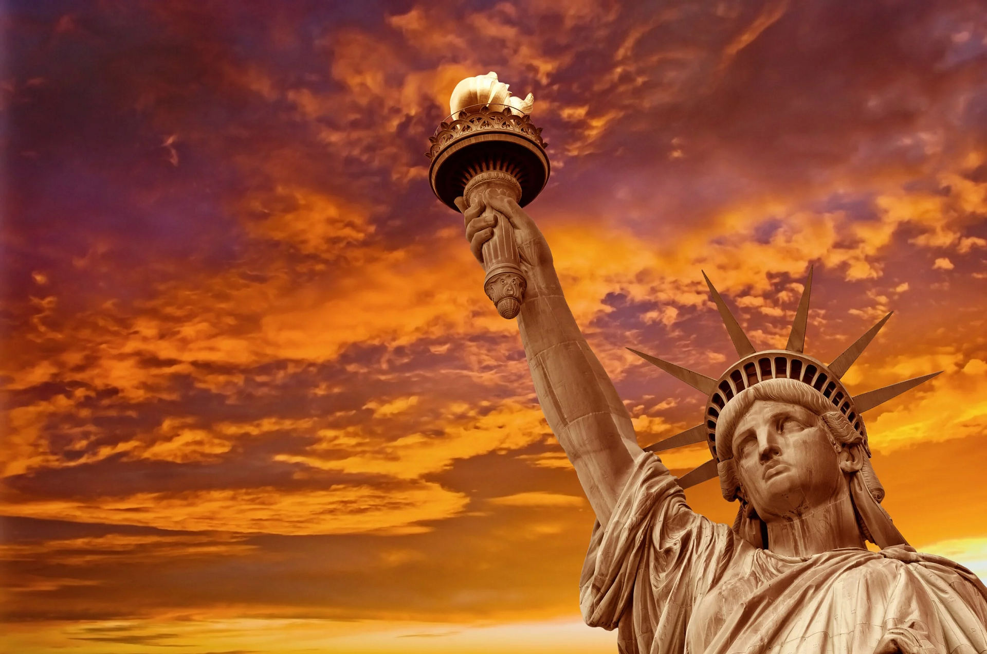 General 1920x1272 Statue of Liberty CGI photo manipulation sunset sunset glow clouds torches fire sky digital art