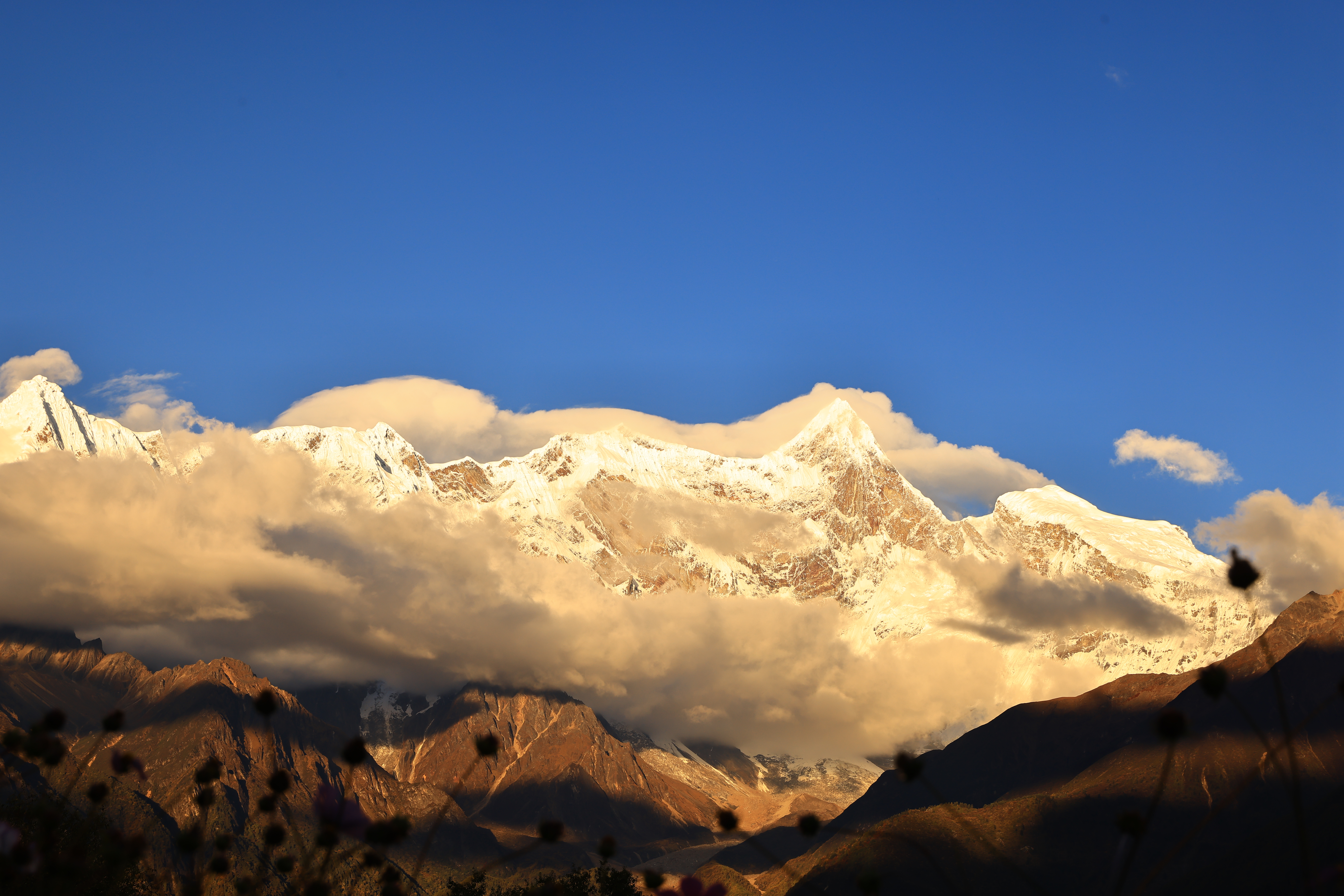 General 8192x5464 Tibet China mountains snowy mountain sky