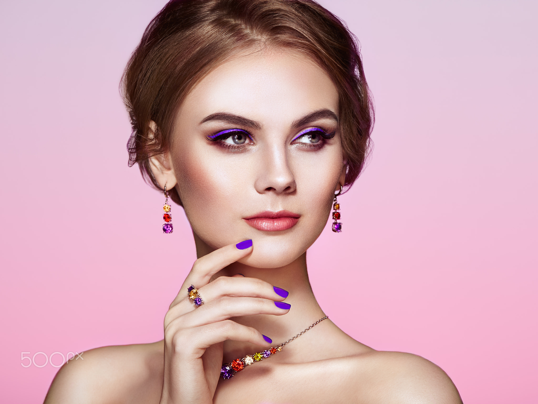 People 2048x1536 Oleg Gekman women Anna Nosova brunette makeup eyeshadow purple nails jewelry pink background