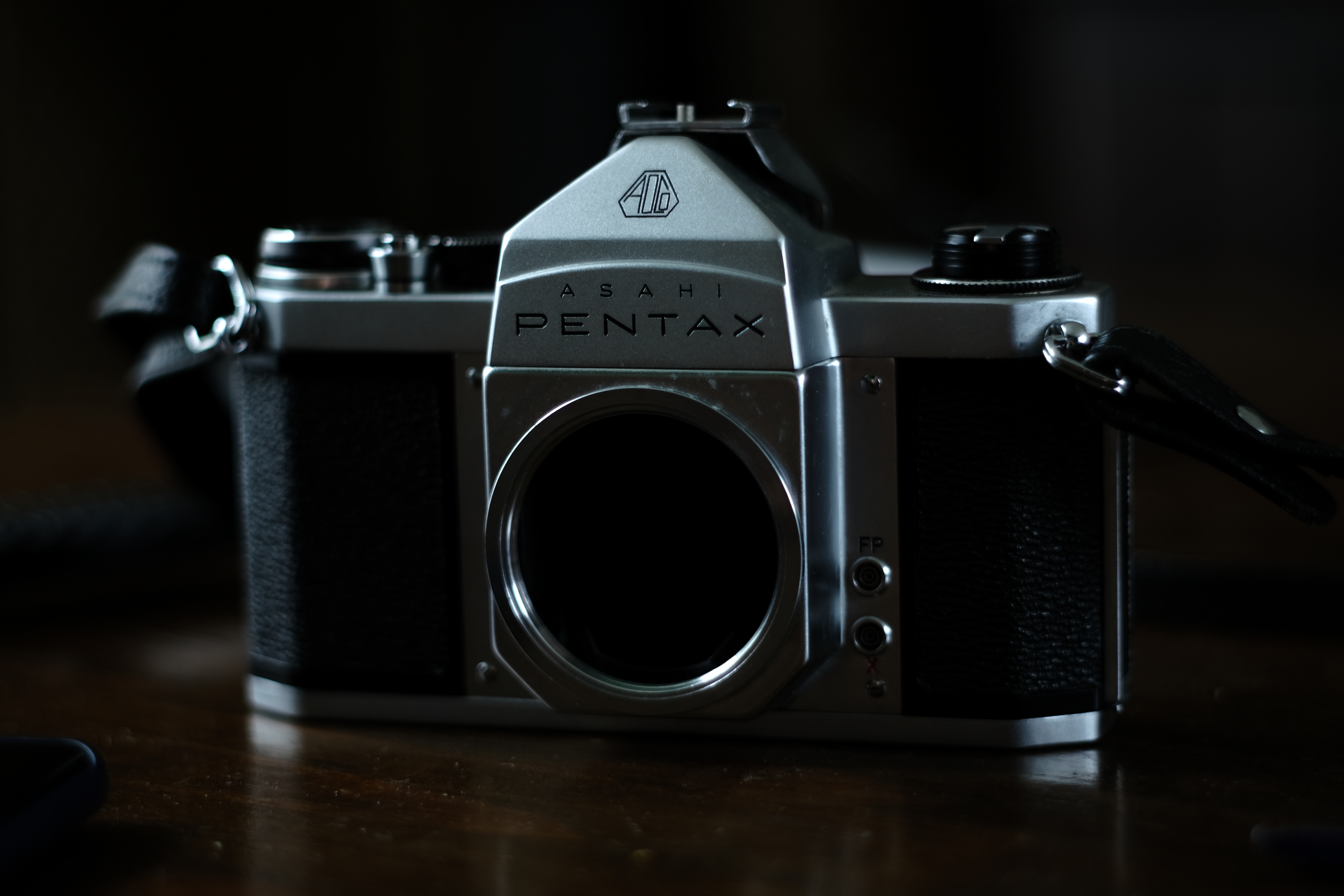 General 6240x4160 Pentax photography vintage subdued light depth of field soft shading dark camera closeup low light