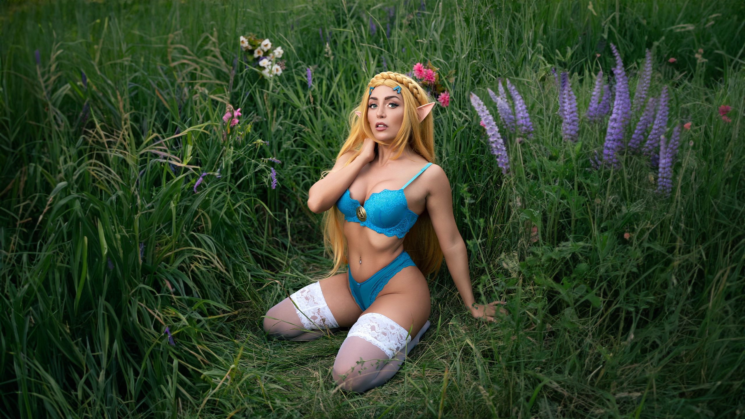People 2560x1440 Lisa Mancini women Photoshop Generative Fill cosplay The Legend of Zelda nature elf princess blue lingerie blonde Zelda flowers stockings