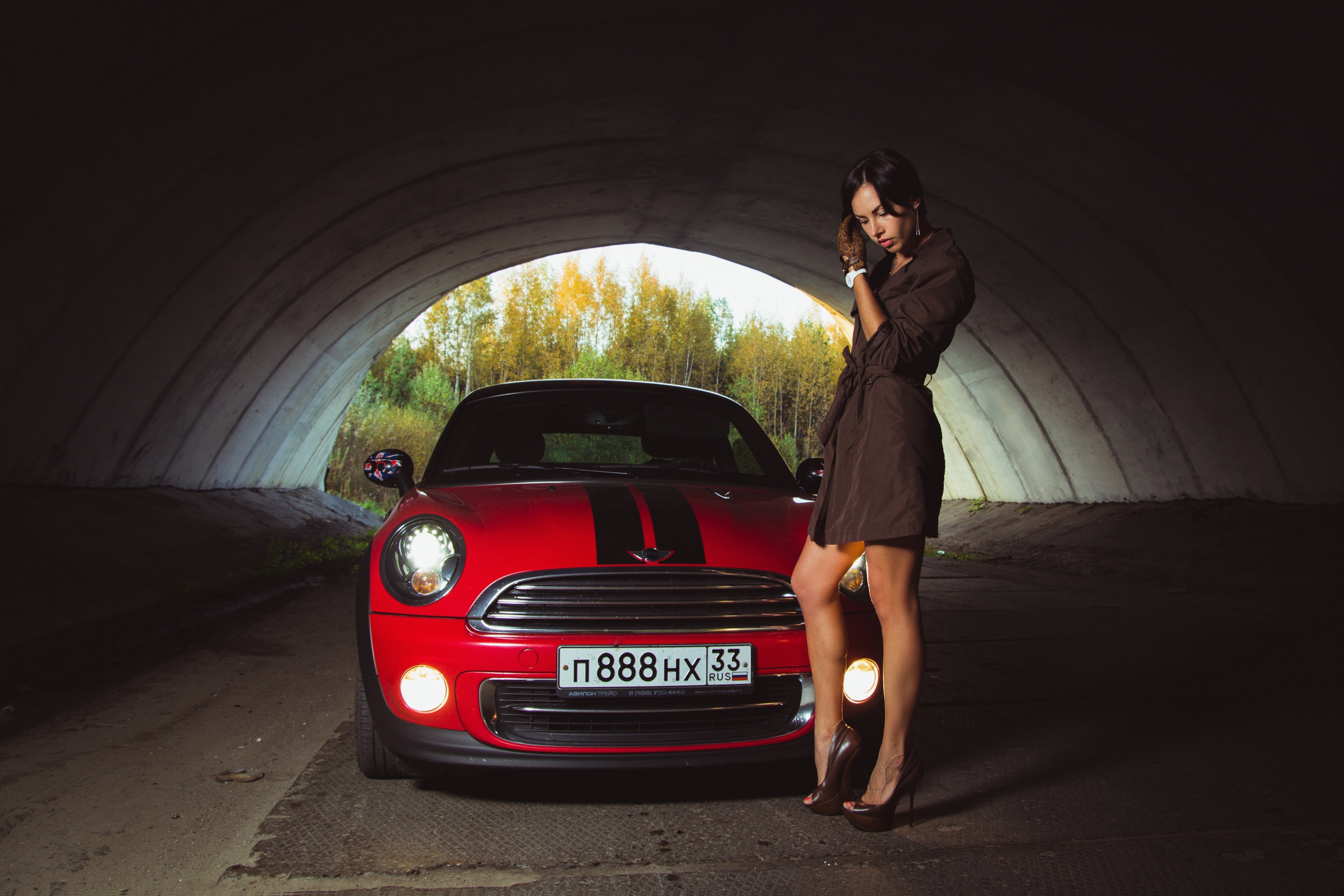 People 2560x1707 women car model vehicle standing red cars numbers tunnel legs heels women with cars Mini Mini Cooper British cars hatchbacks