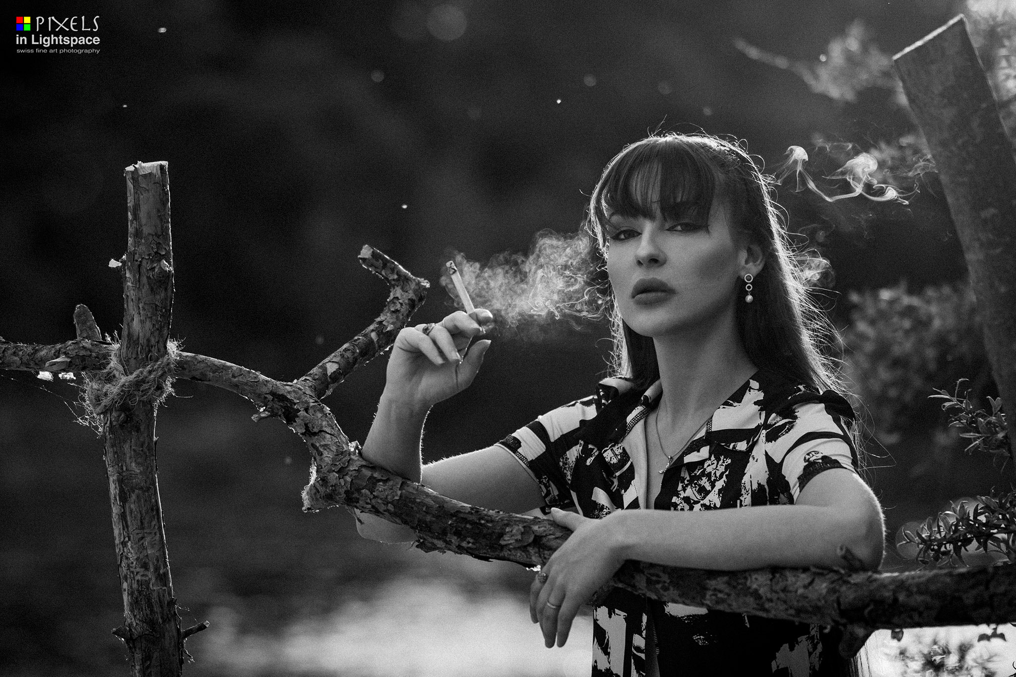 People 2048x1365 women model women outdoors smoking cigarettes looking at viewer monochrome Pixels in Lightspace watermarked