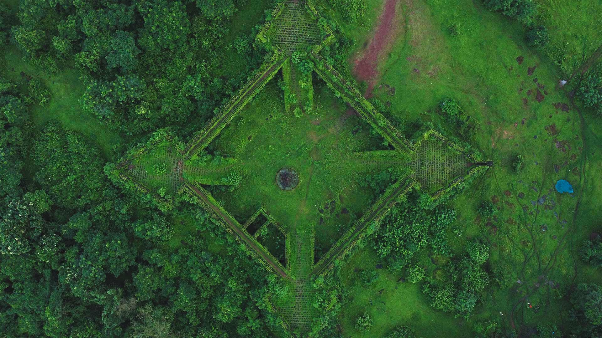 General 1920x1080 fort aerial view green
