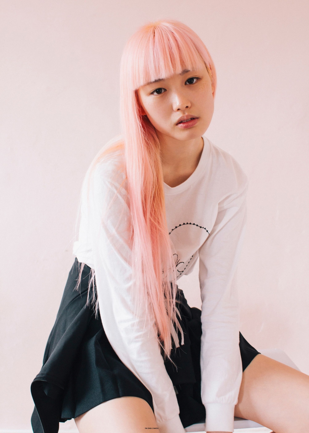 People 1072x1500 Fernanda Ly women model pink hair Chinese indoors blunt bangs Asian thick eyebrows long hair parted lips spread legs portrait display Chinese model