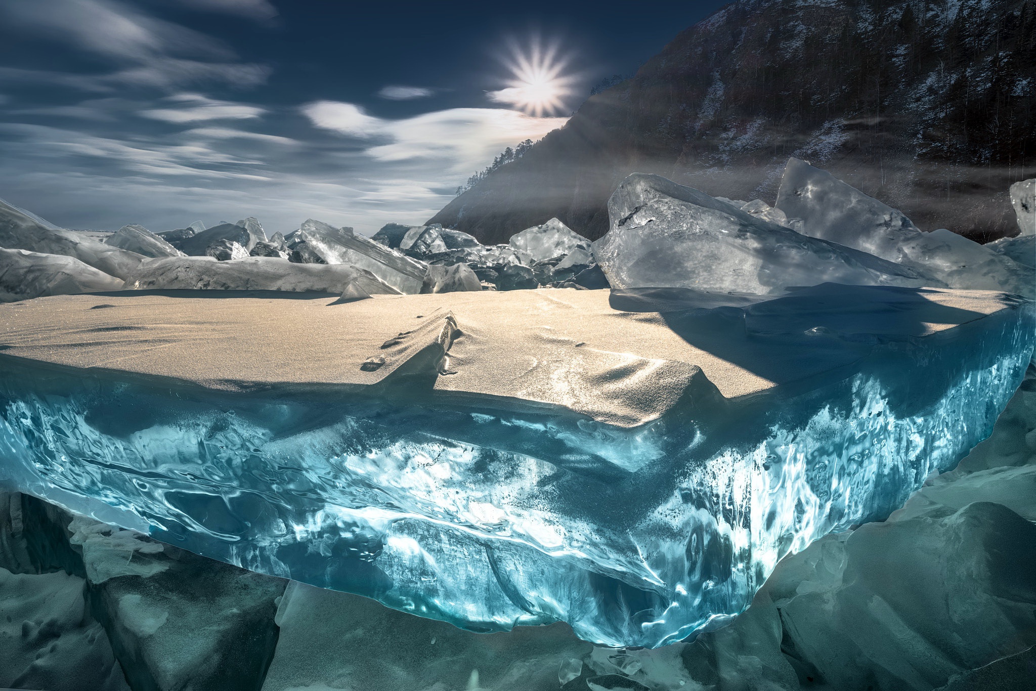 General 2048x1366 nature winter ice long exposure sun rays turquoise