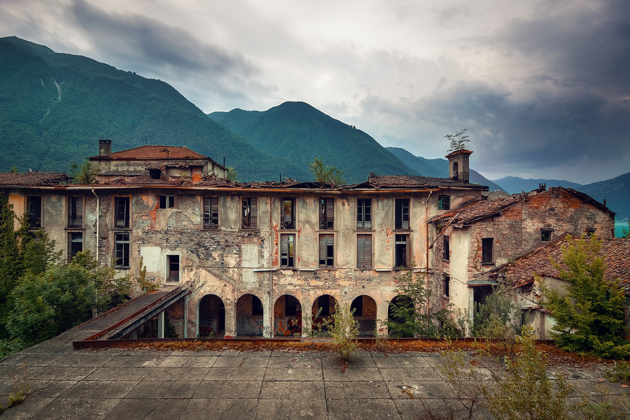 General 2048x1365 building outdoors mountains ruins abandoned