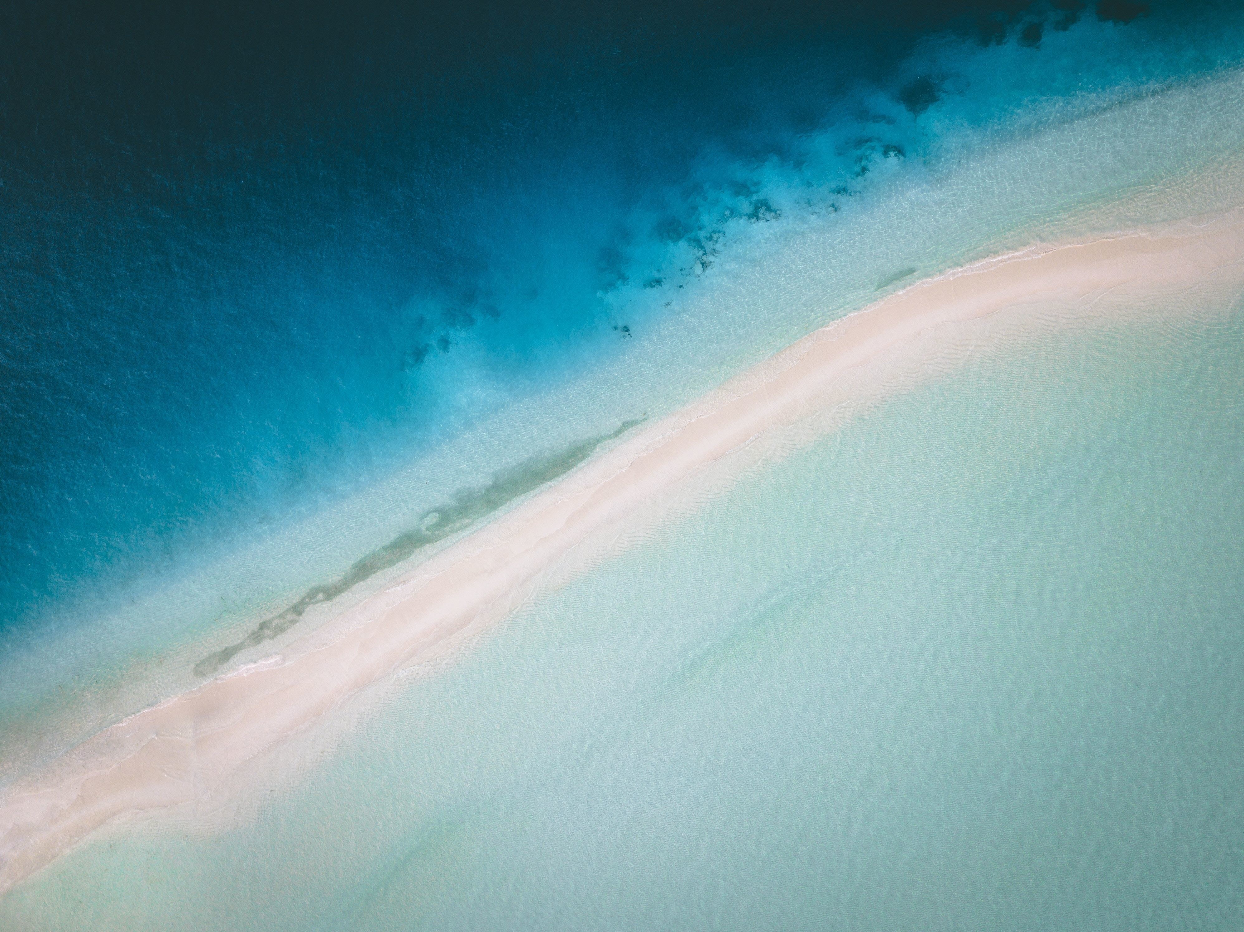 General 3992x2992 Maldives tropical island beach aerial view