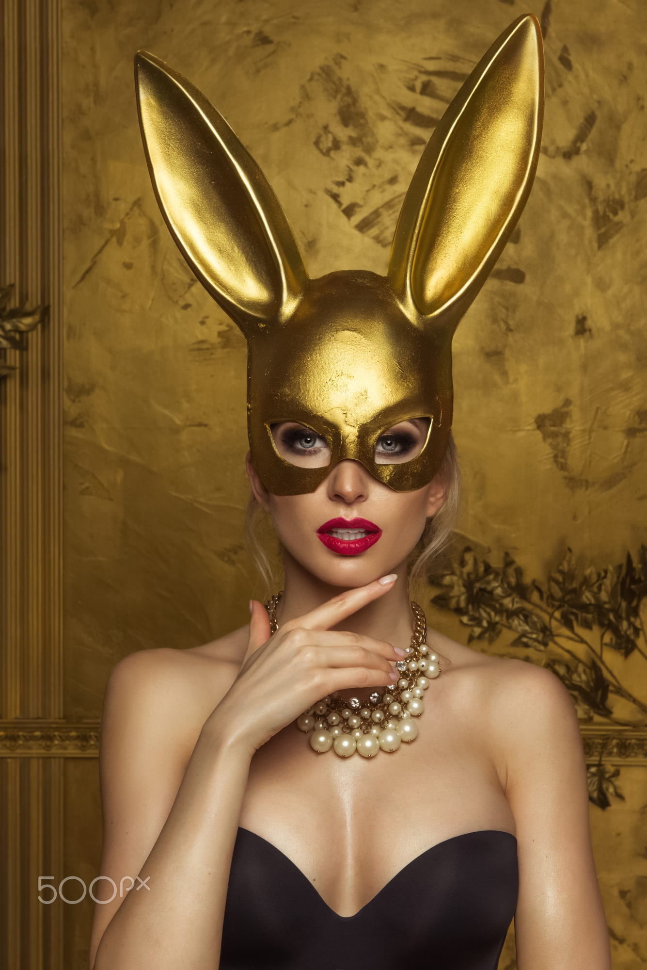 People 1335x2000 Artur Kurjan women mask bunny ears lipstick corset beads 500px