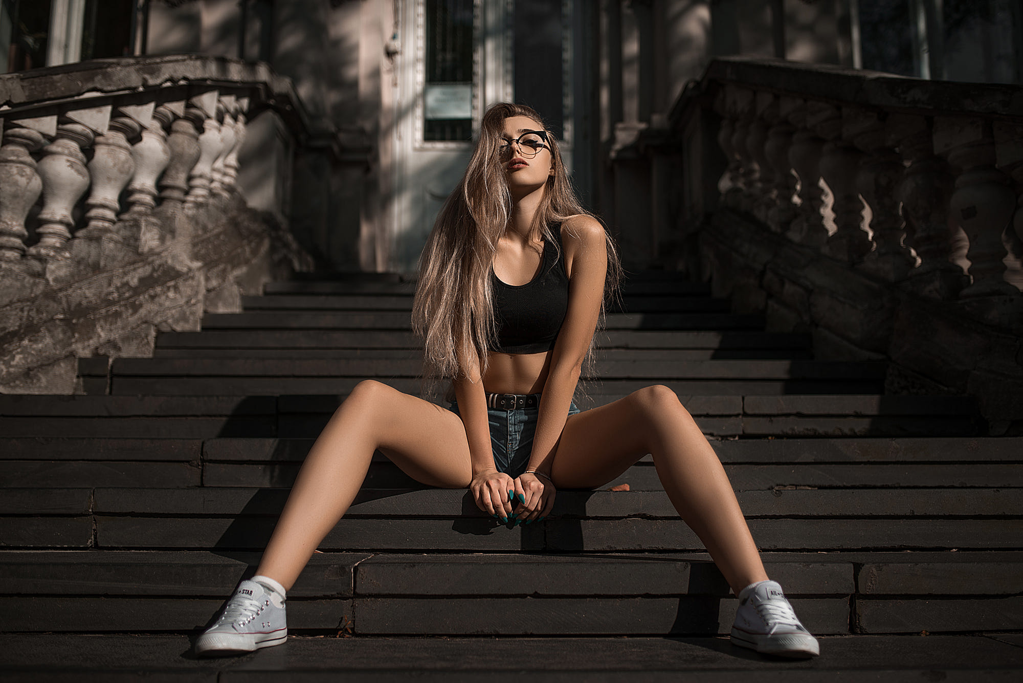 People 2000x1335 women long hair sitting jean shorts belt black top stairs women with glasses women outdoors glasses Converse painted nails brunette sneakers blonde