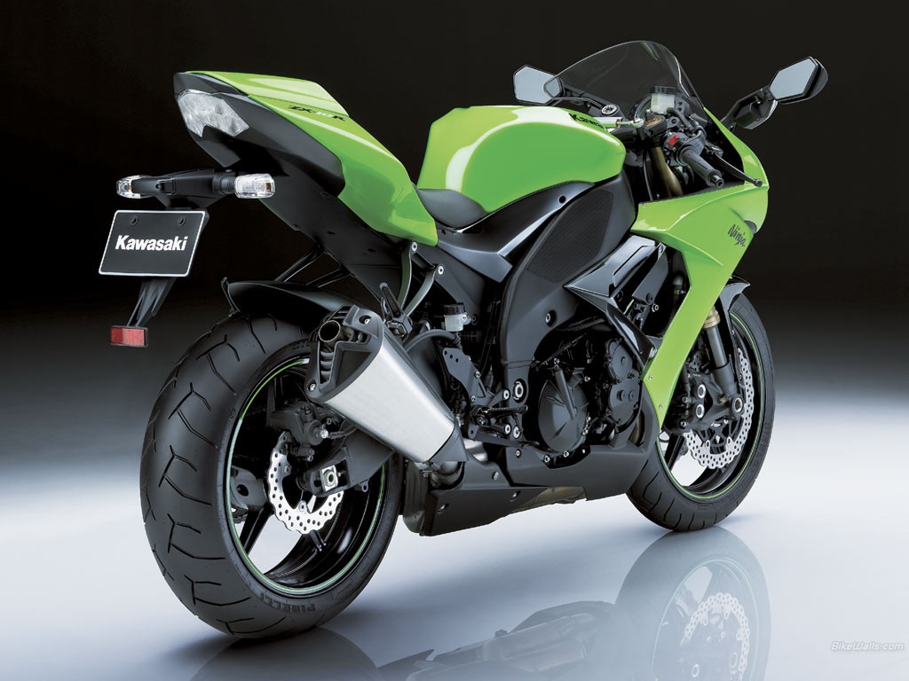 General 1024x768 Kawasaki motorcycle vehicle Green Motorcycles dark background Japanese motorcycles