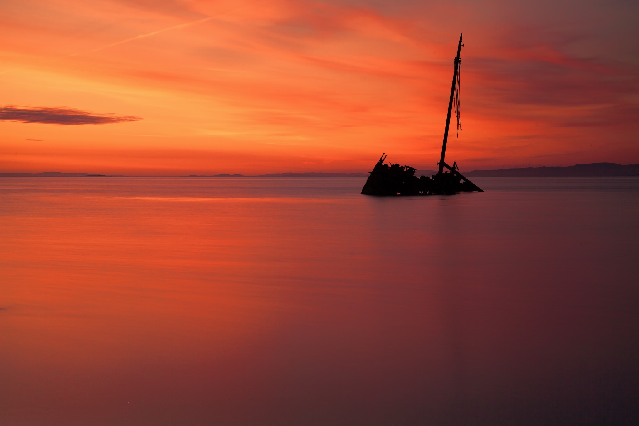 General 2048x1365 wreck sunset orange sky landscape shipwreck coast sea dusk silhouette