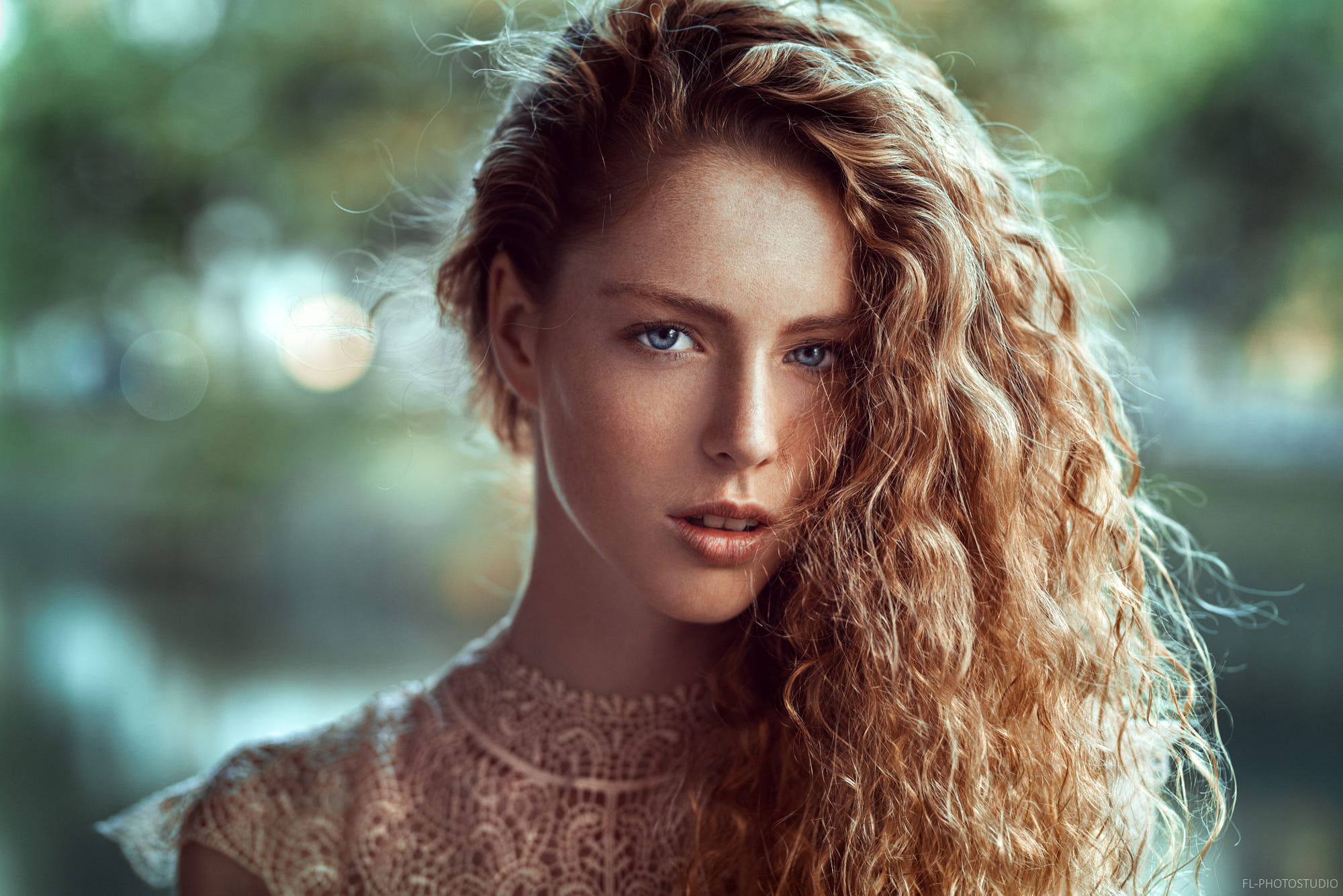 People 2000x1334 women redhead blue eyes wavy hair face portrait Lods Franck