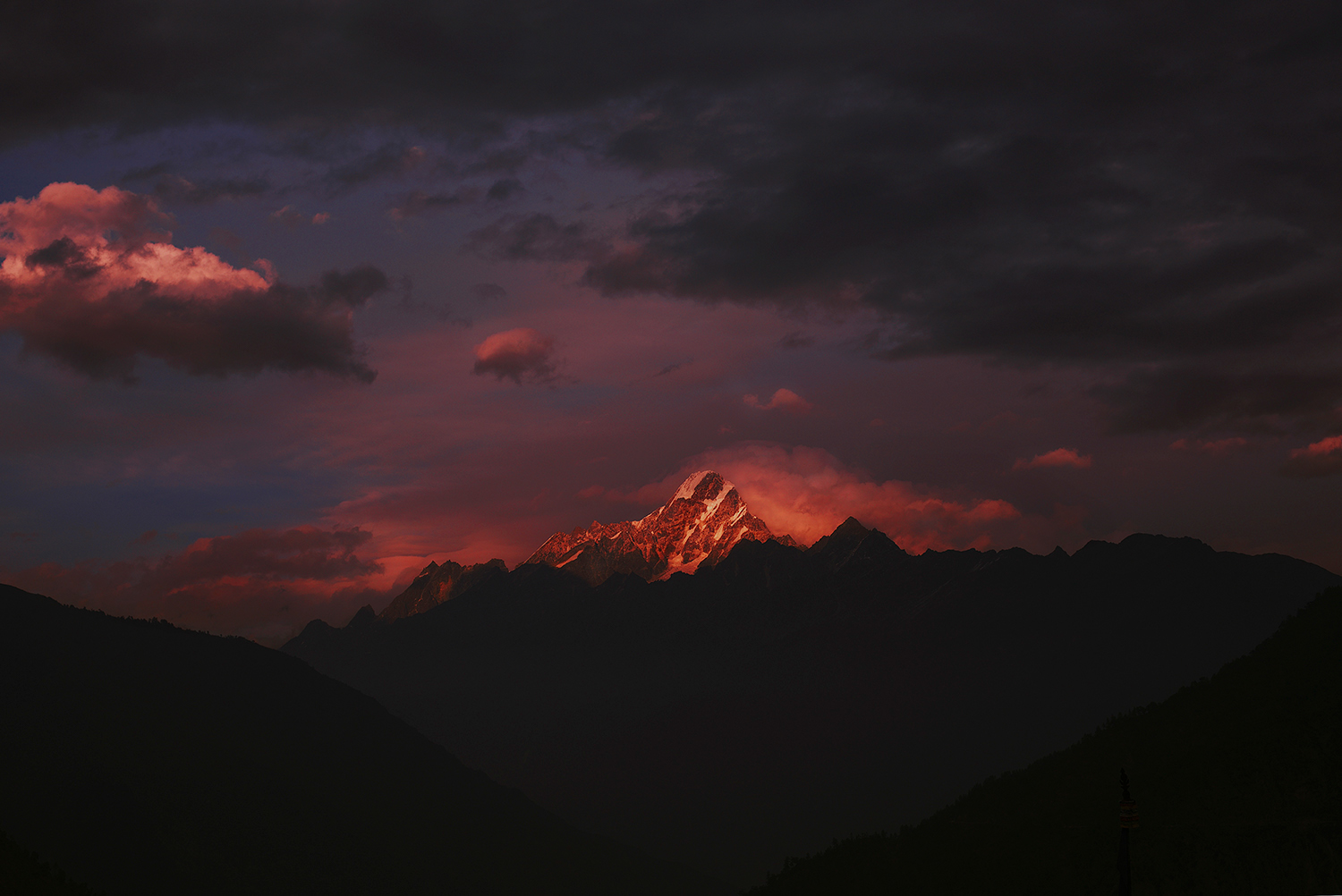 General 1500x1002 mountains Nepal sunset landscape clouds