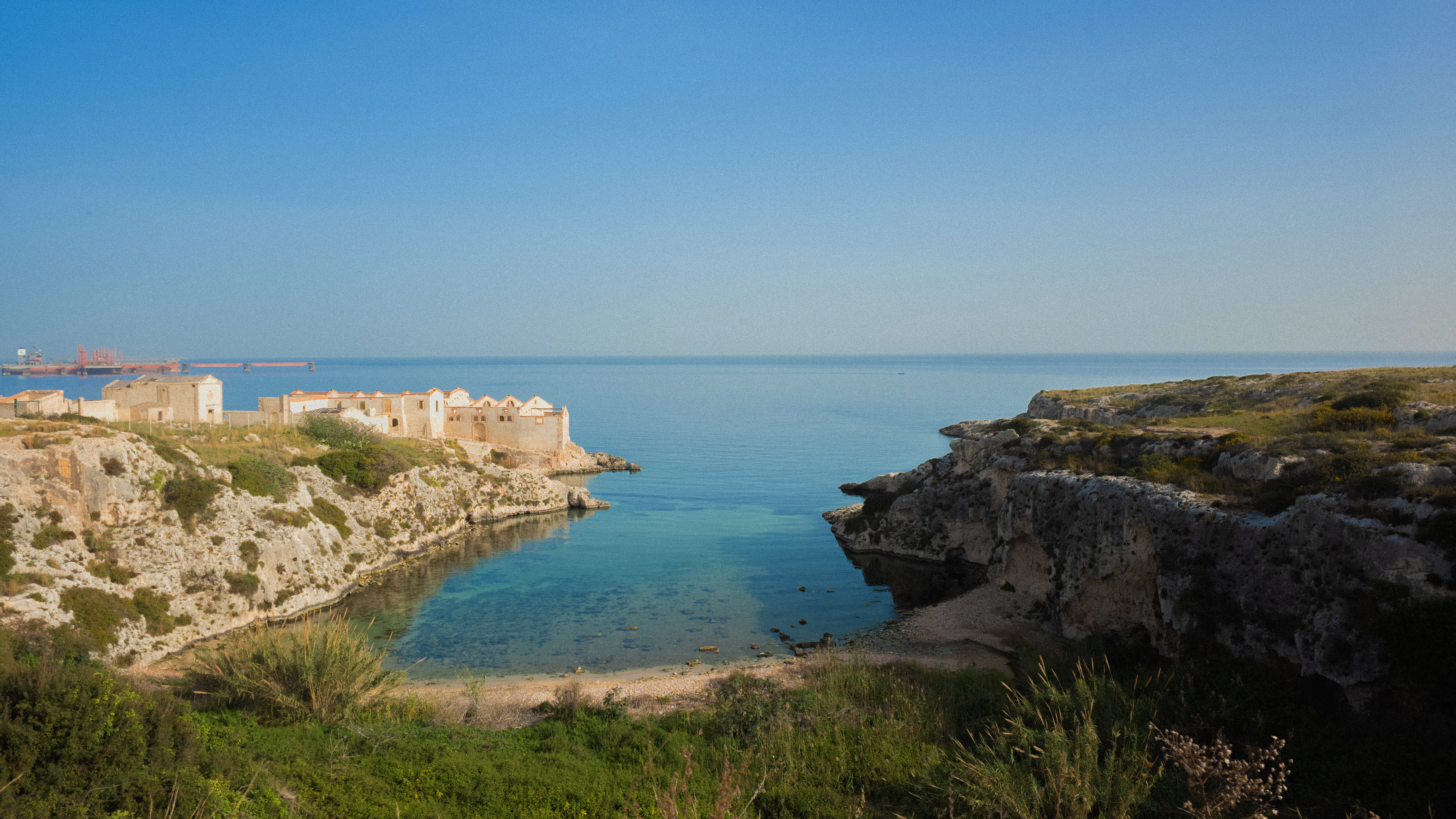 General 4000x2250 nature landscape horizon water sea ruins abandoned Italy Sicily
