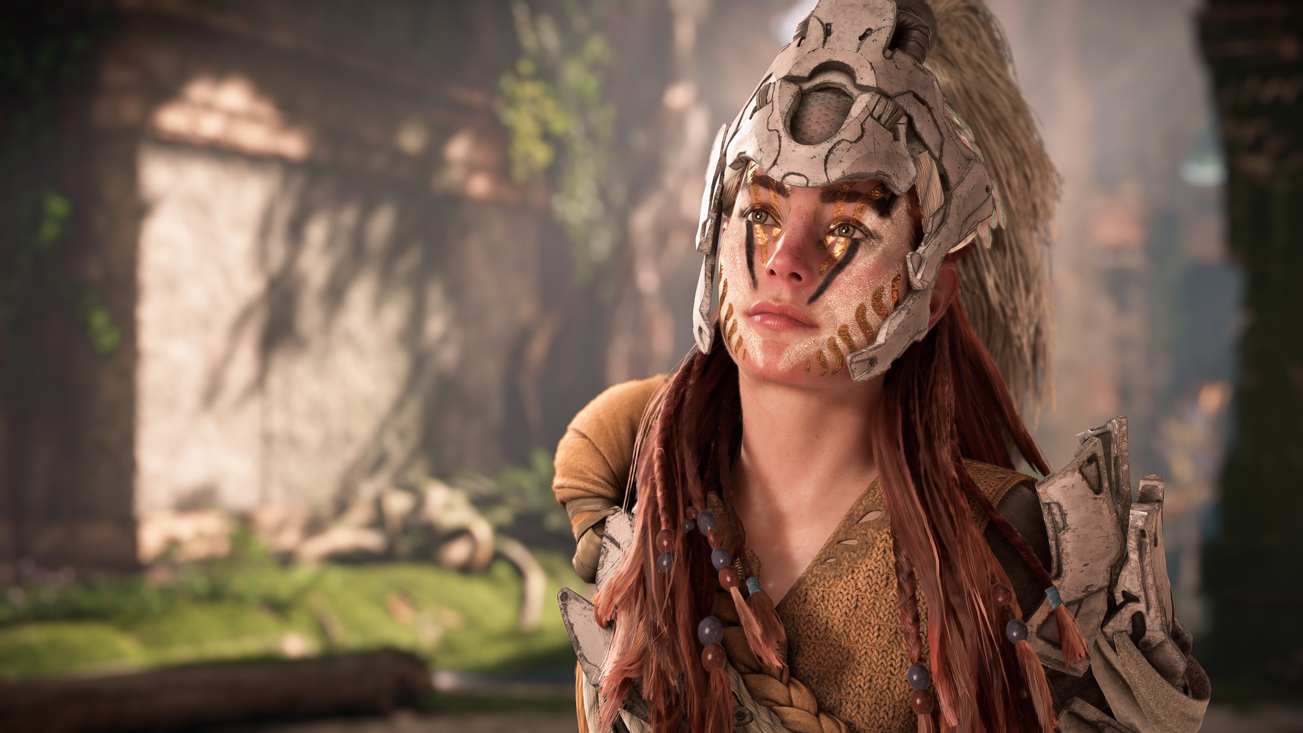 General 2560x1440 Horizon Forbidden West video game characters video game girls Aloy video game art screen shot video games depth of field blurry background CGI closed mouth long hair brunette blue eyes looking away sunlight