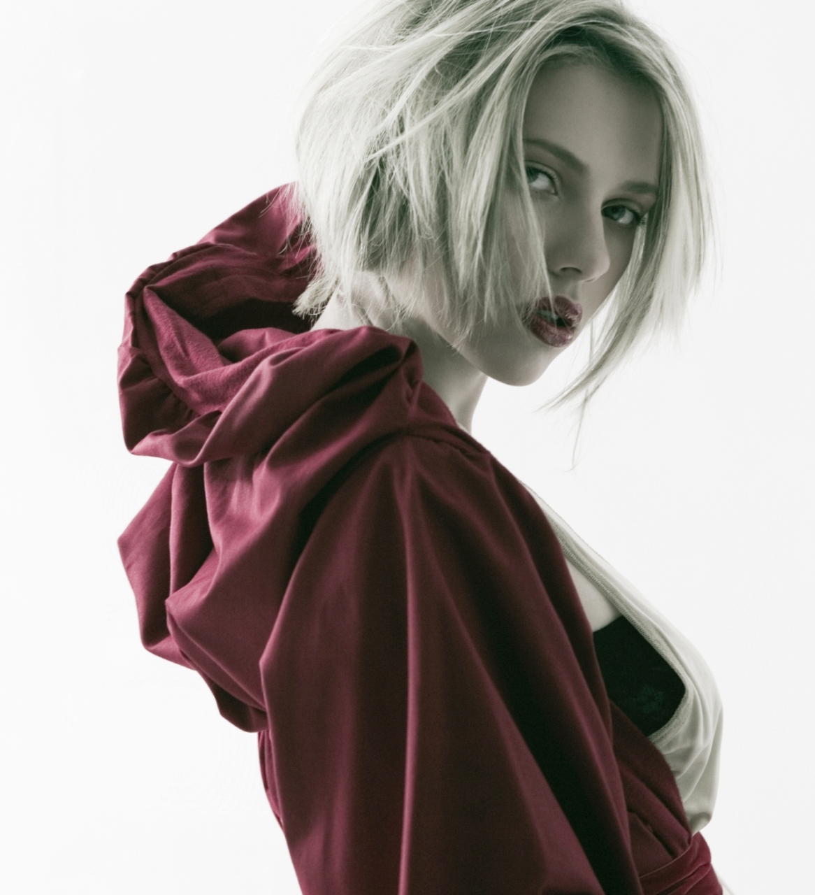 People 1166x1280 Scarlett Johansson blonde actress women red lipstick simple background