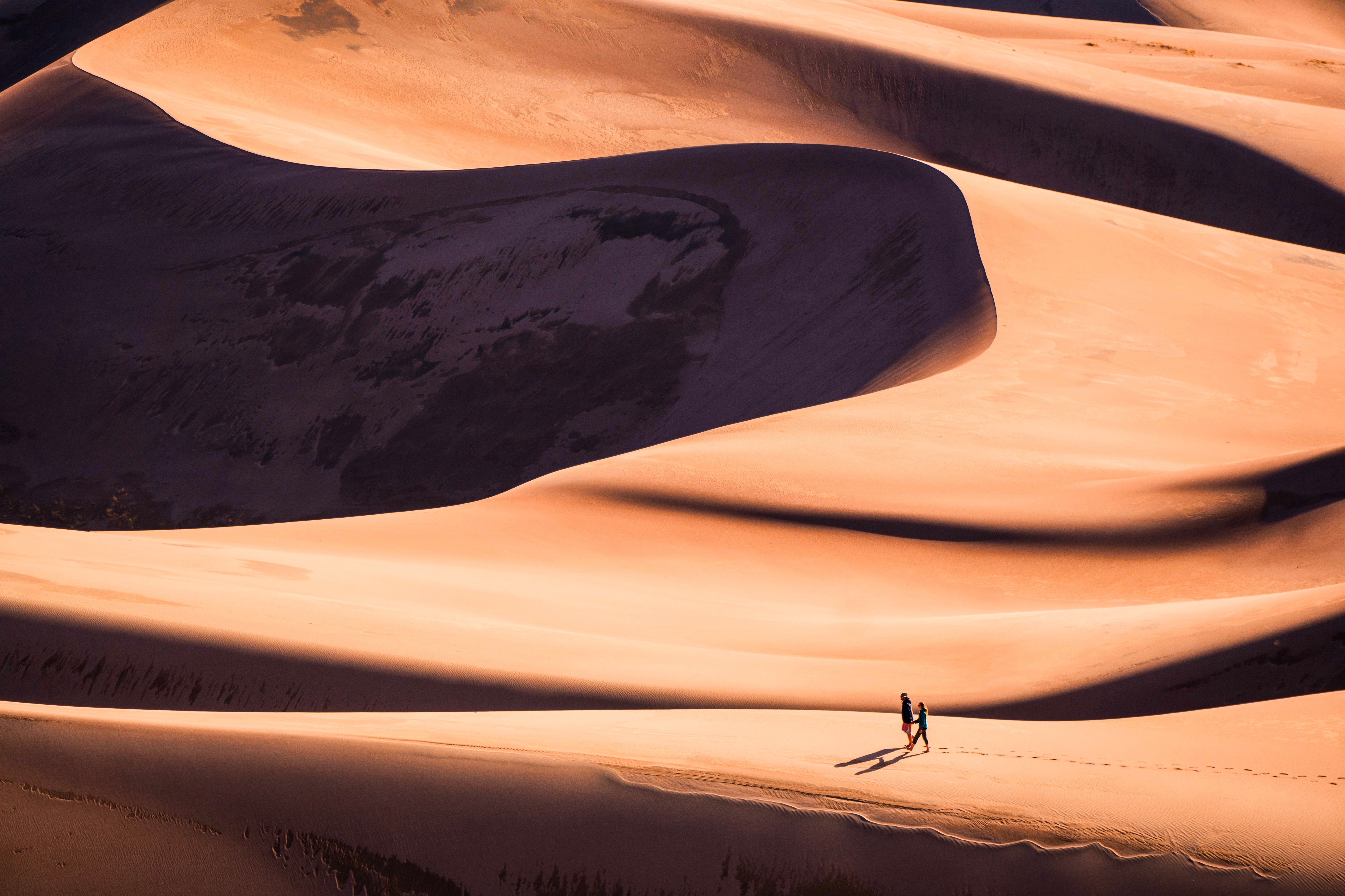 General 6000x3999 photography environment nature landscape people walking sand dunes