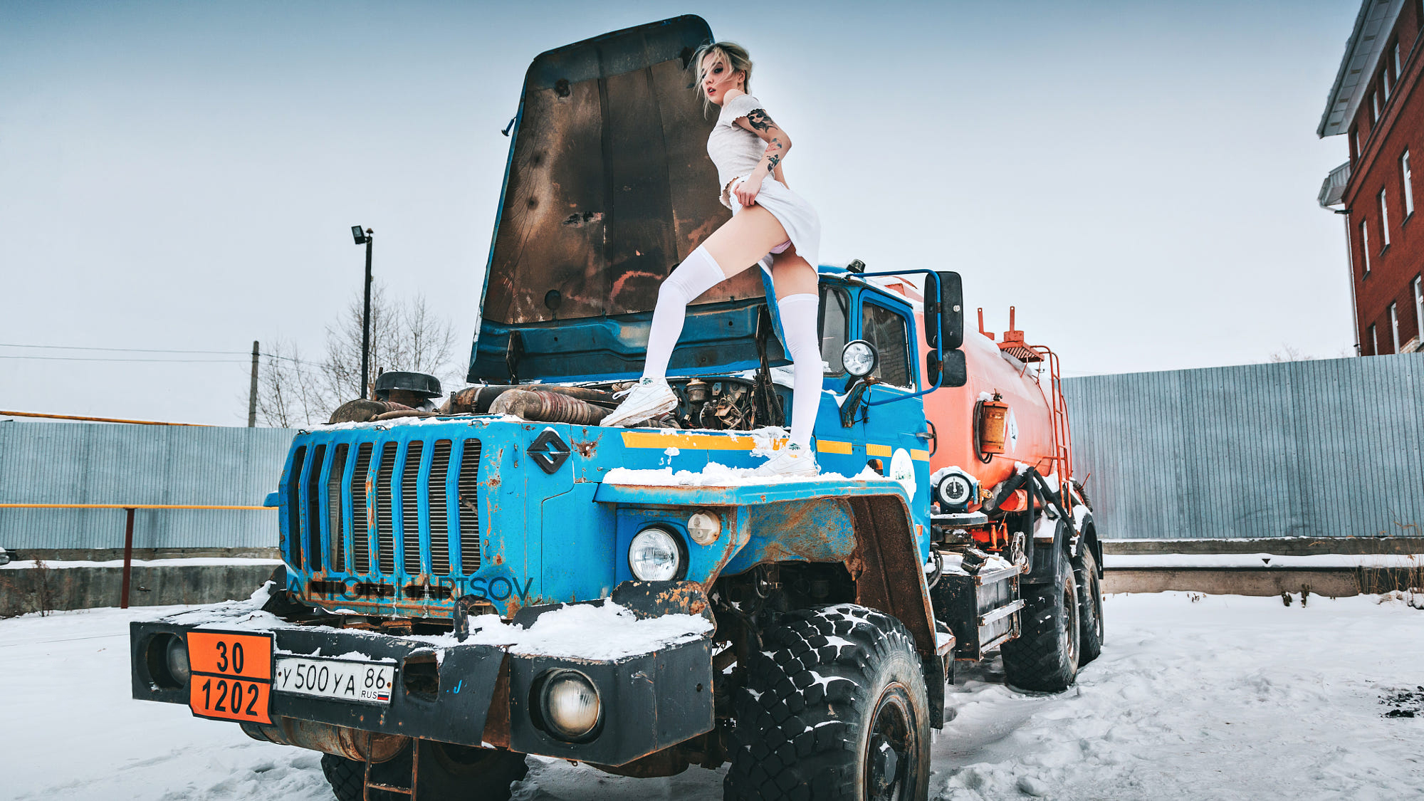 People 2000x1125 women Anton Harisov ass white stockings snow tattoo pink panties blonde sneakers truck skirt Vika Polumyagkaya Blue Trucks cold outdoors women outdoors numbers Ural (AP)