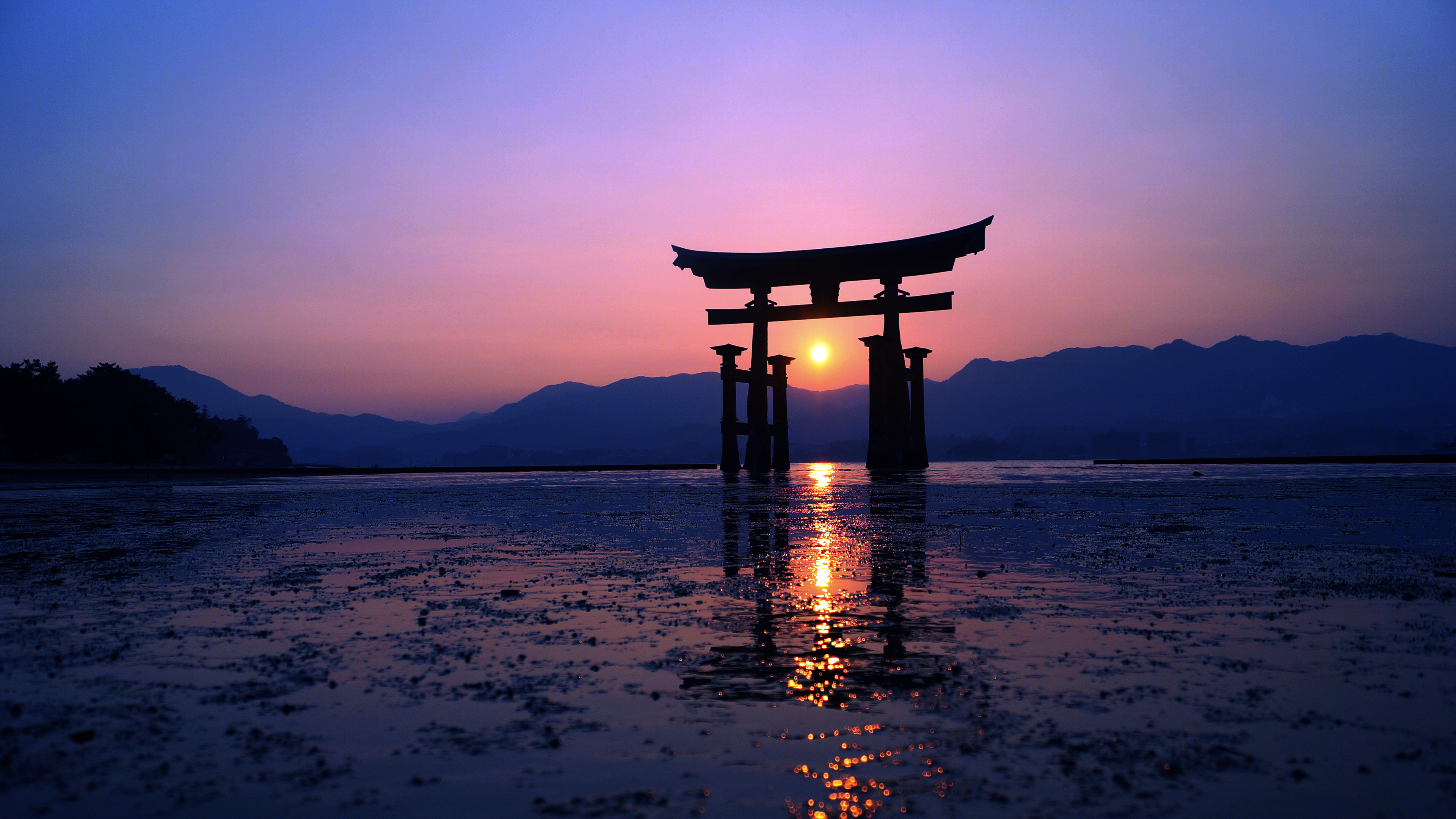 General 3840x2160 sunset Sun evening purple torii sunlight mountains photography Japan water reflection Miyajima