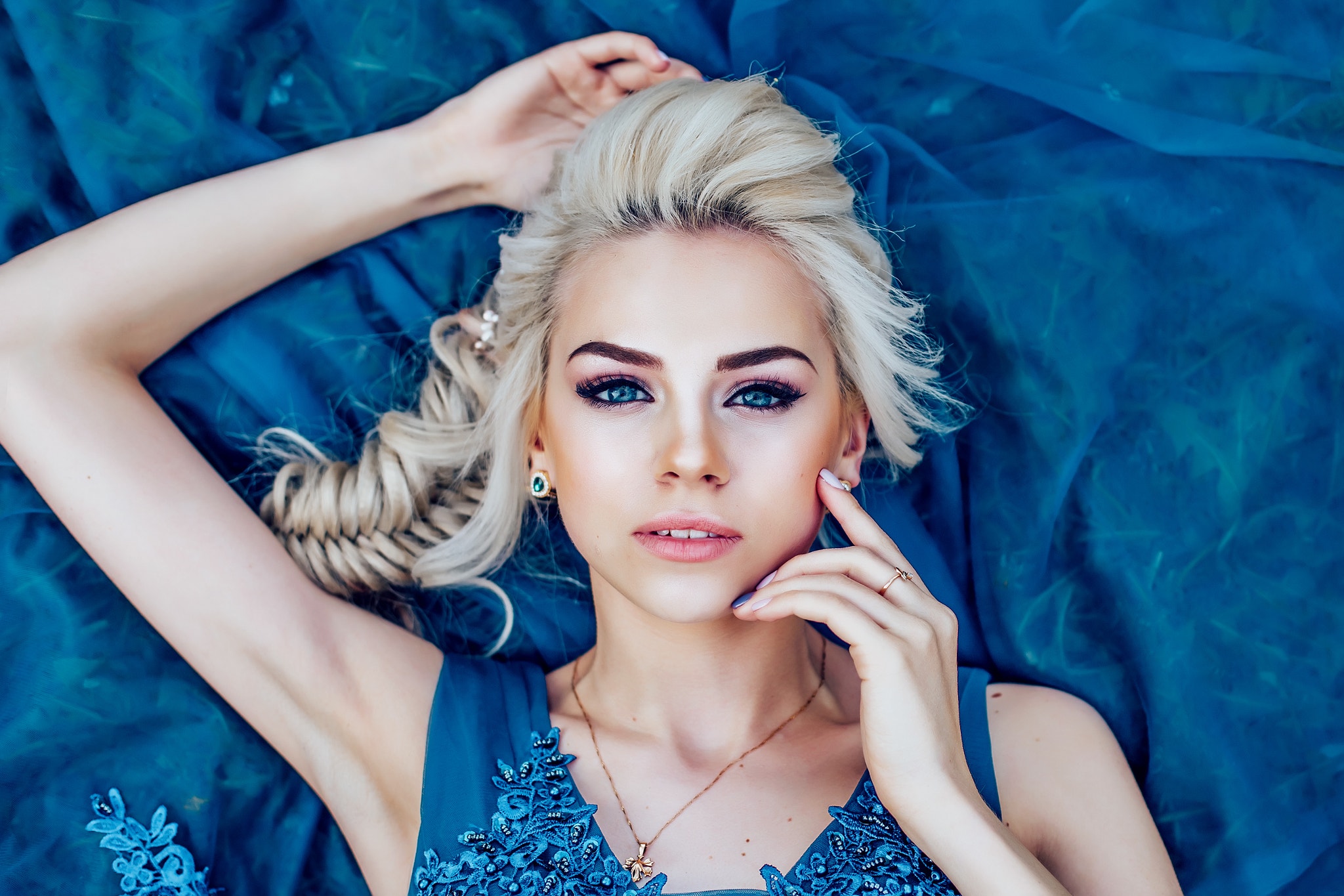 People 2048x1365 Anna Bell women model face looking at viewer long hair blue eyes blonde Elsa cosplay blue dress
