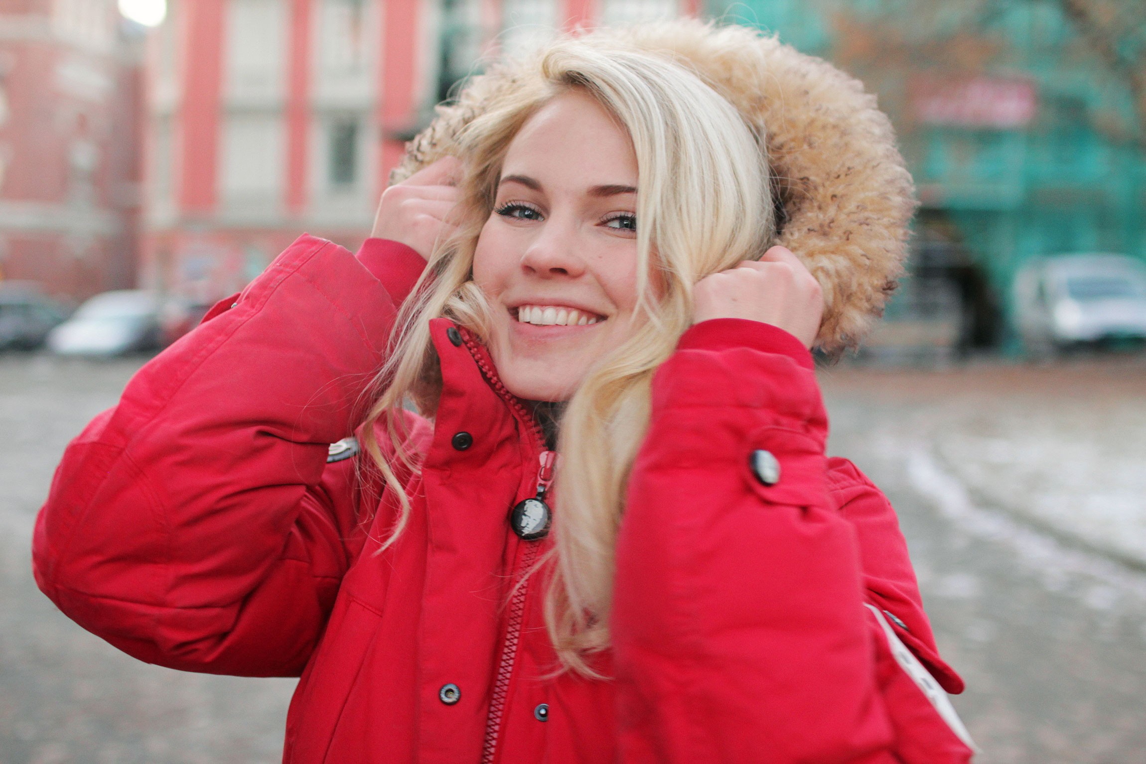 People 2300x1534 women blonde face smiling jacket street looking at viewer norwegian Emilie Marie Nereng red jackets Norwegian Women urban women outdoors outdoors young women closeup