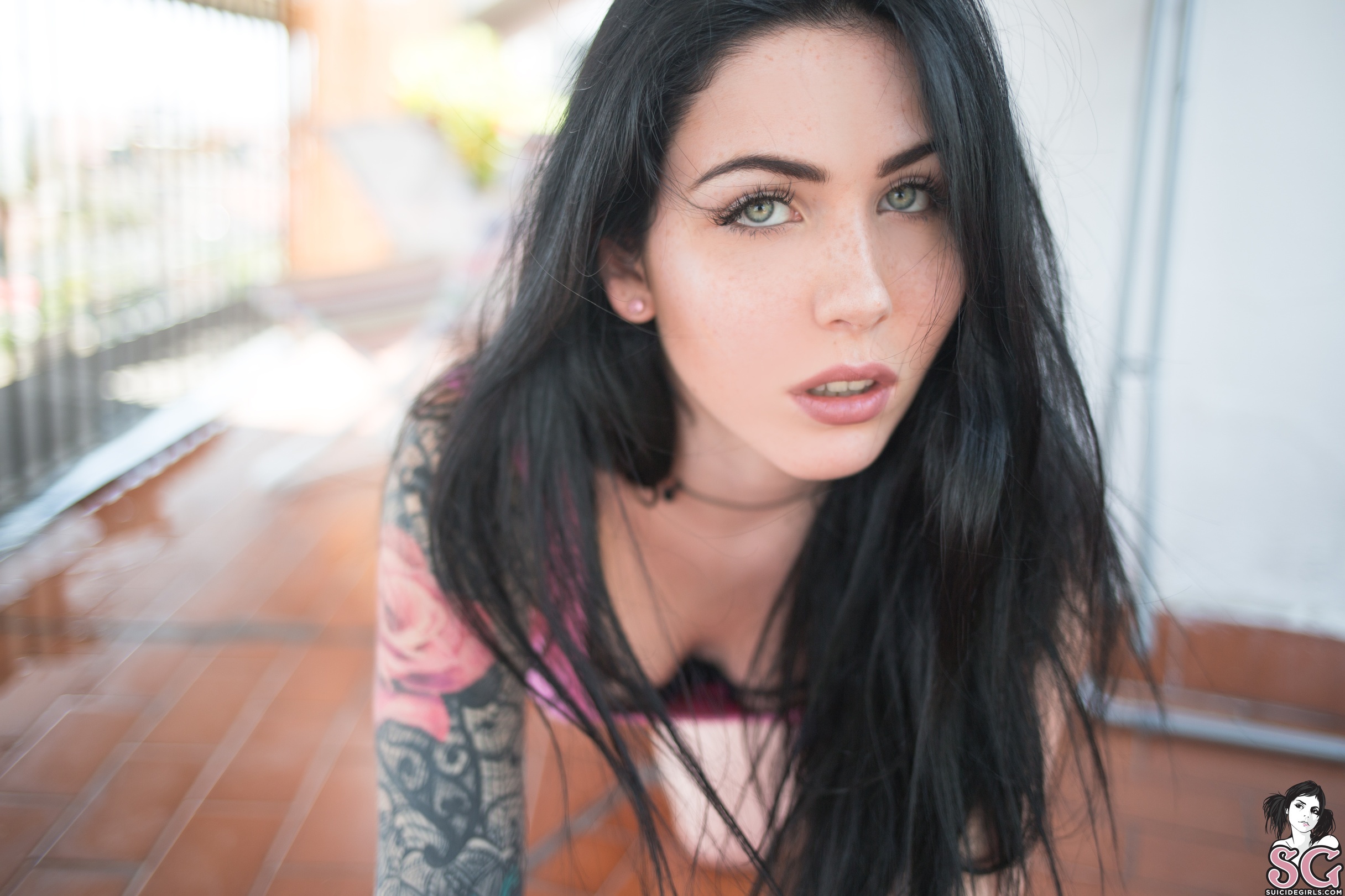 Suicide girl viky 