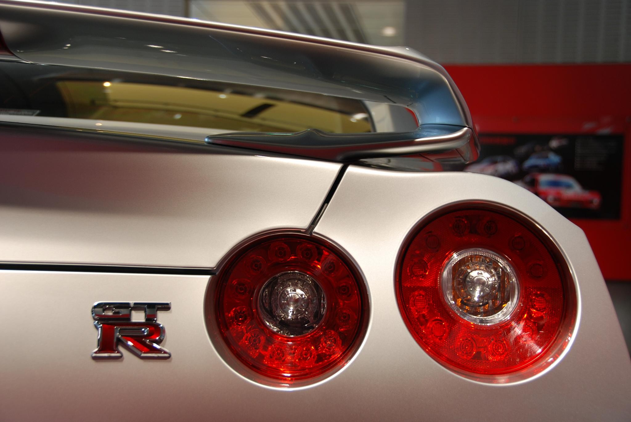 General 2048x1371 car vehicle red Nissan GT-R Nissan silver cars closeup taillights