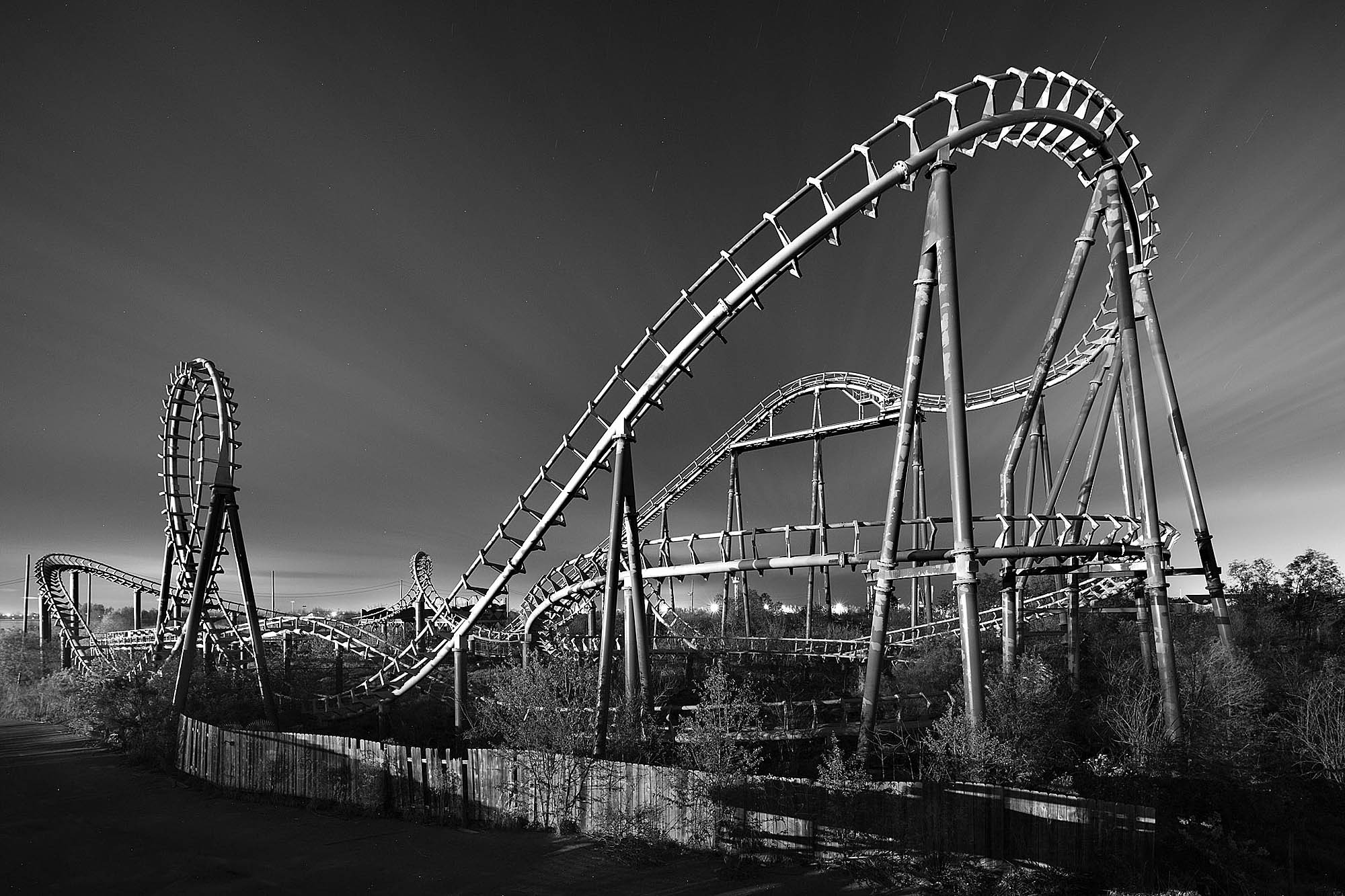 General 2000x1333 monochrome rollercoasters outdoors construction