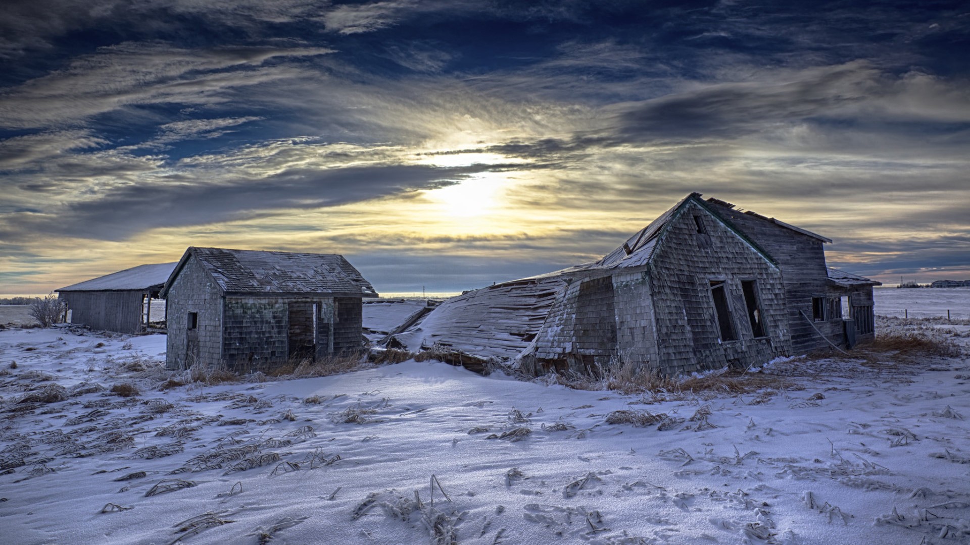 General 1920x1080 landscape winter ruins sky clouds abandoned house snow depressing