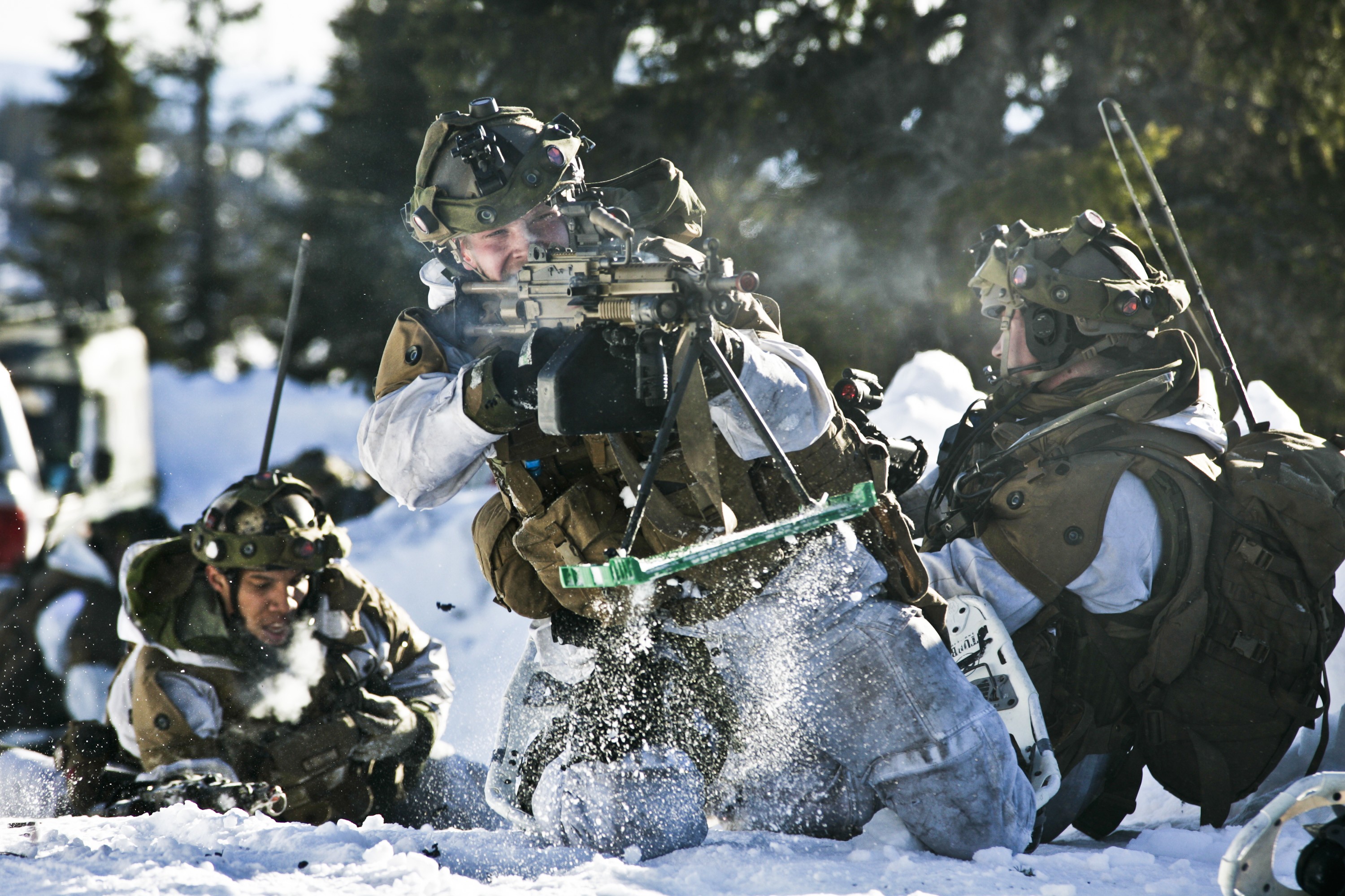 People 3000x2000 Norwegian Army Norway norwegian soldier FN Minimi HK 416 (gun) snow winter MILES military training shooting light machine gun rifles assault rifle army gear