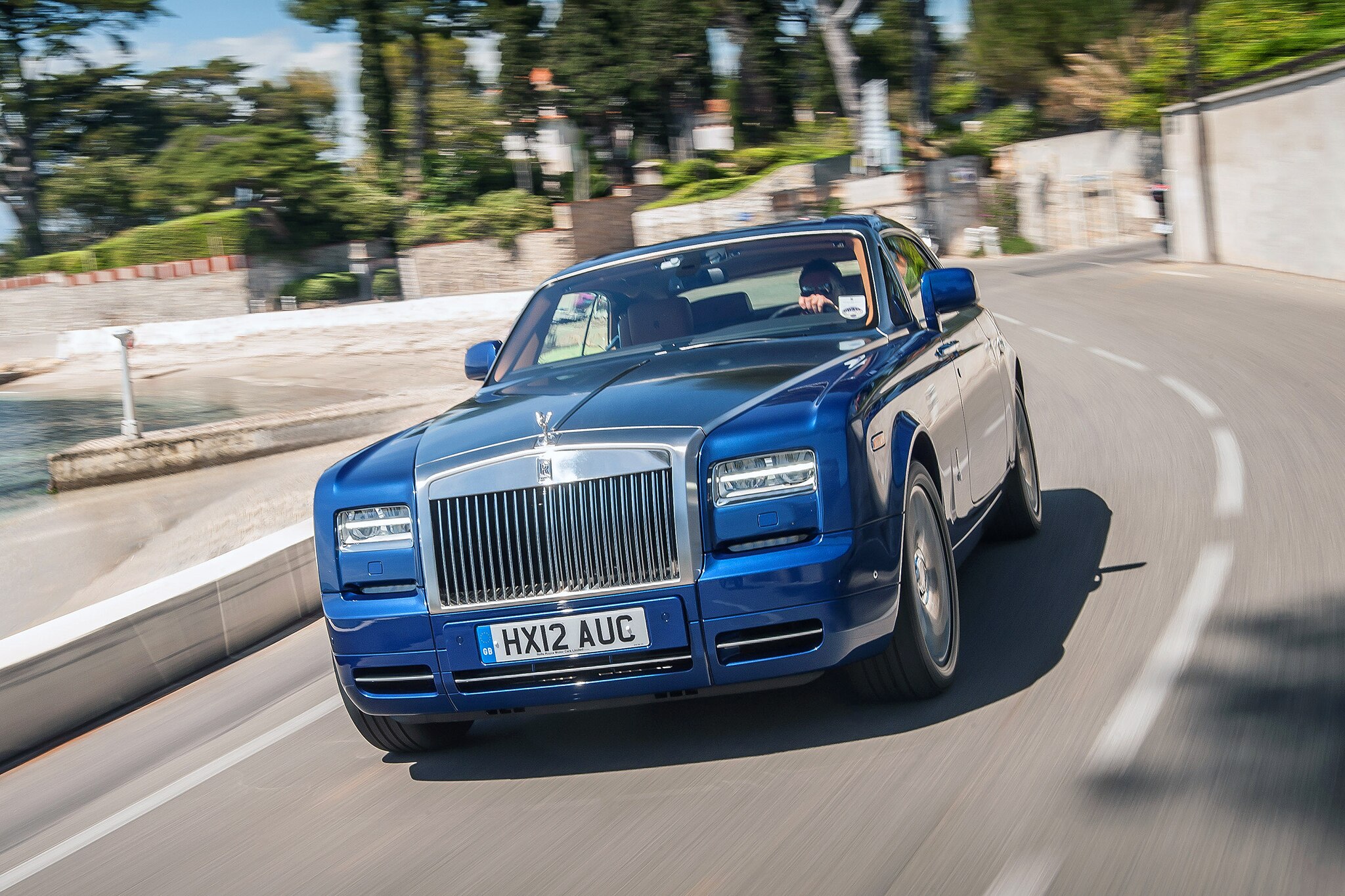 General 2048x1365 car Rolls-Royce luxury cars British cars frontal view licence plates road driving vehicle sunlight motion blur
