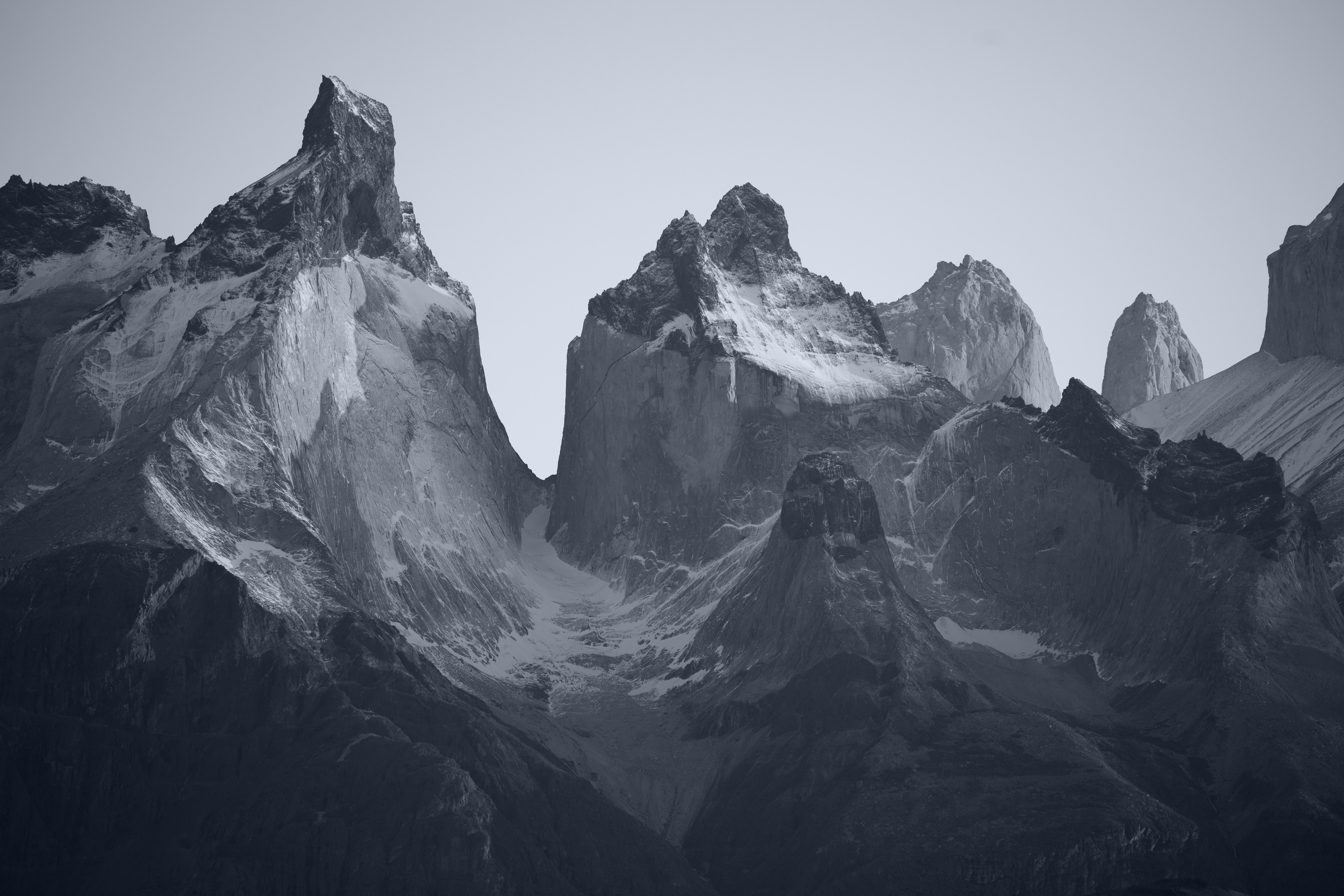 General 5616x3744 mountains snow Cuernos del Paine Patagonia Torres del Paine landscape rocks cold ice snowy peak snowy mountain South America