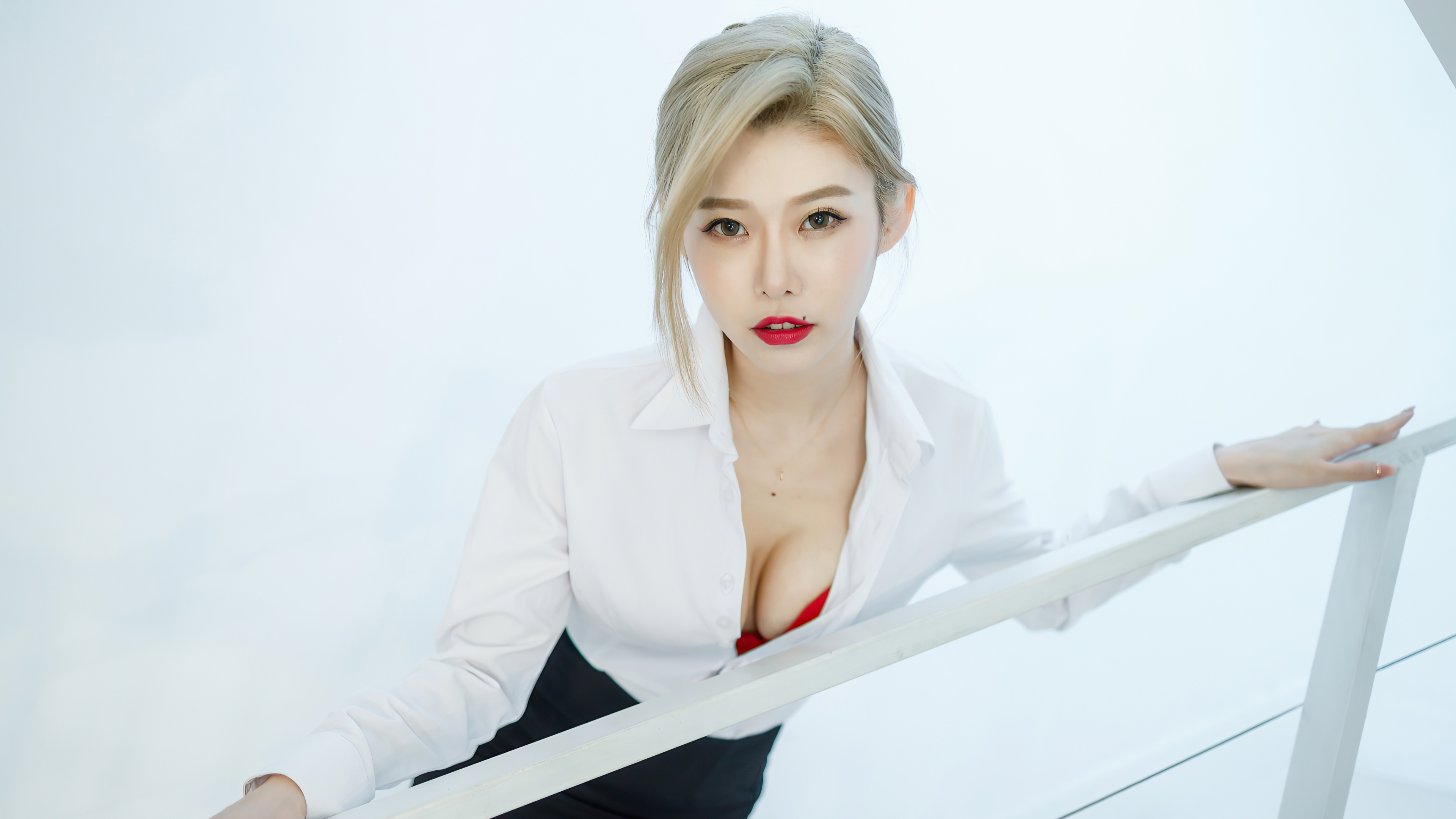 People 3840x2160 women Asian Chinese model red lipstick red bra cleavage pale women indoors looking at viewer office girl Luvian Ben Neng blonde Chinese women Chinese model boobs lipstick dyed hair makeup
