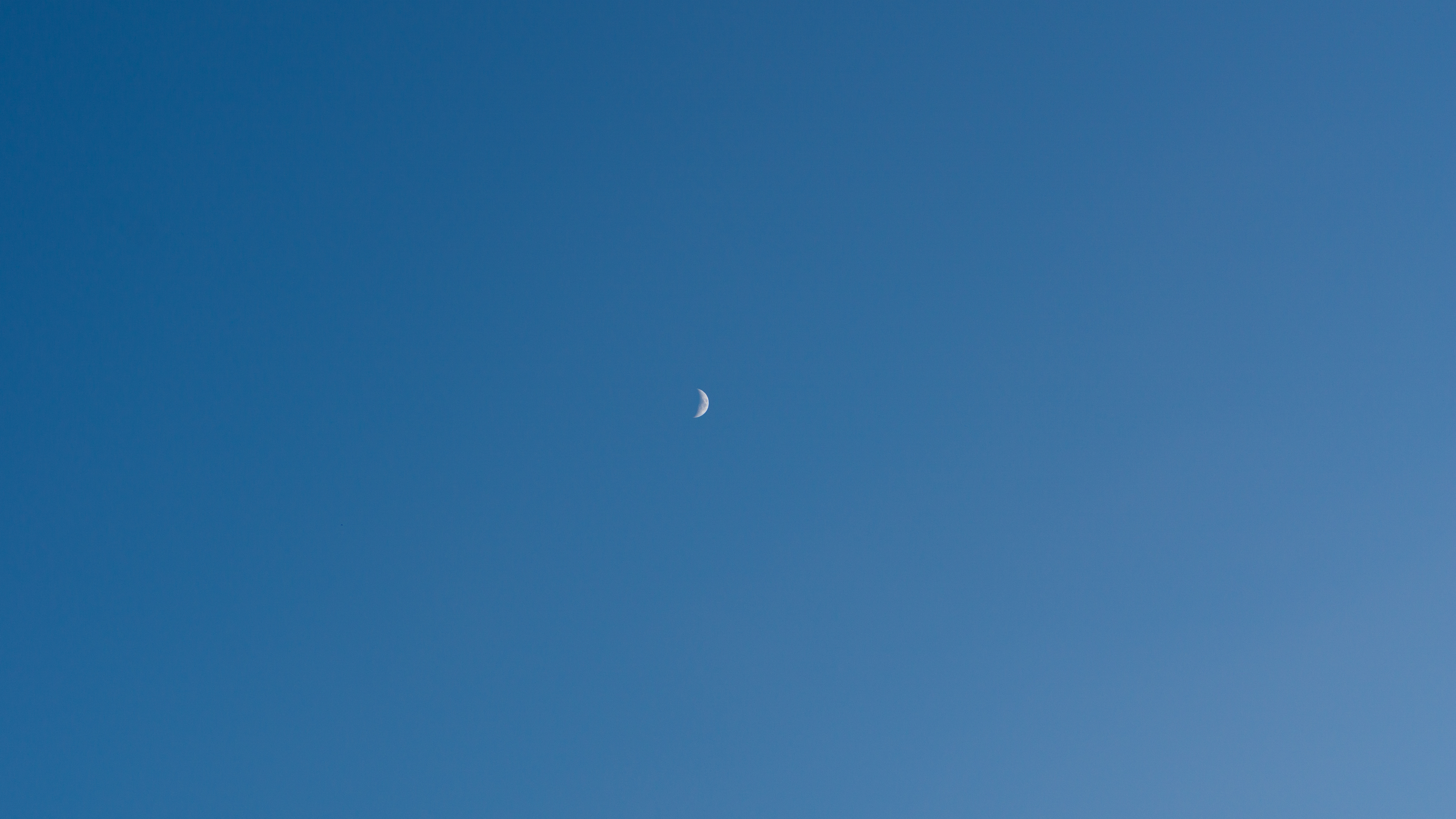 General 6000x3376 sky simple background Moon minimalism