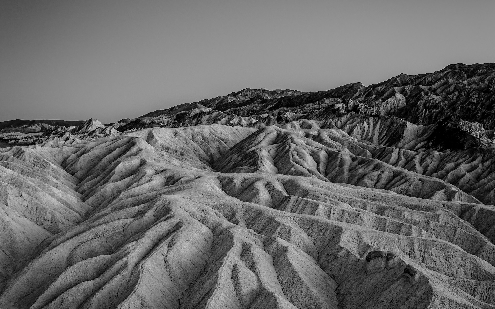 General 2048x1280 mountains landscape nature monochrome clear sky rocks USA California Death Valley