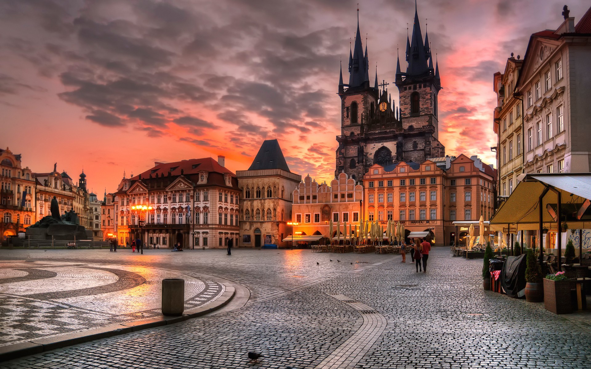 General 1920x1200 architecture building evening lights cityscape clouds Prague Czech Republic house town square old building sunset cafe people HDR cathedral statue history Church of Our Lady before Týn