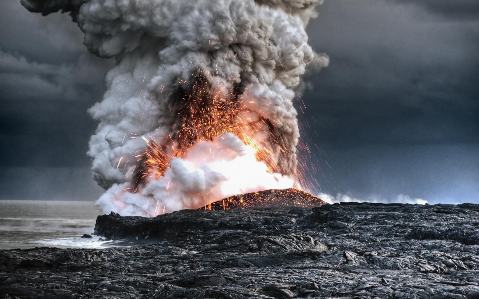 General 1680x1050 nature lava volcano Hawaii volcanic eruption