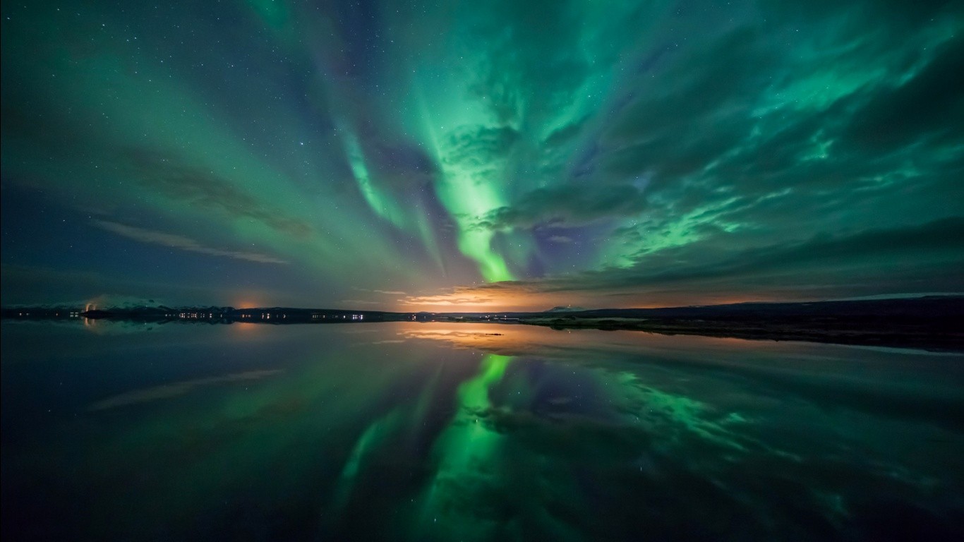 General 1366x768 nature sky landscape stars aurorae reflection lake night green starred sky nordic landscapes