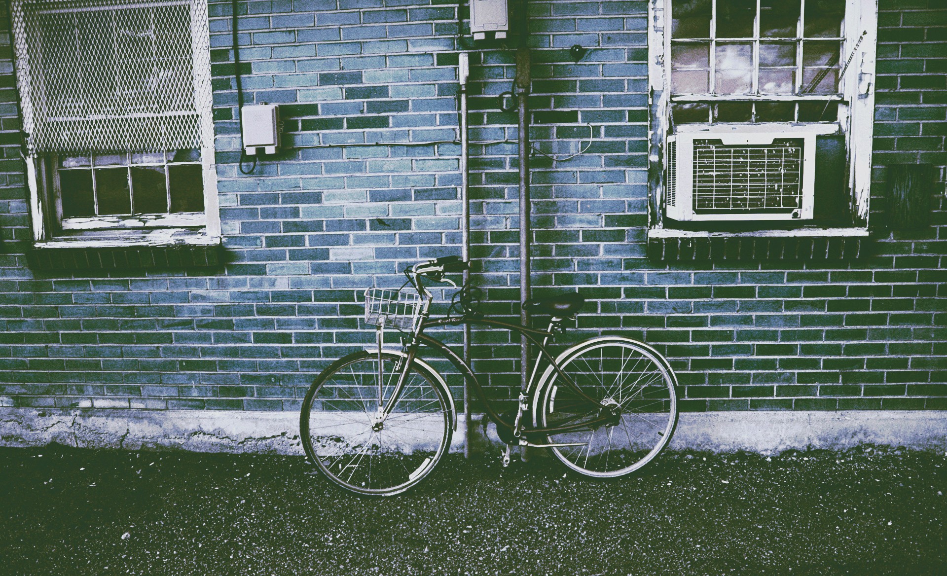 General 1920x1168 vehicle wall bicycle bricks filter blue urban