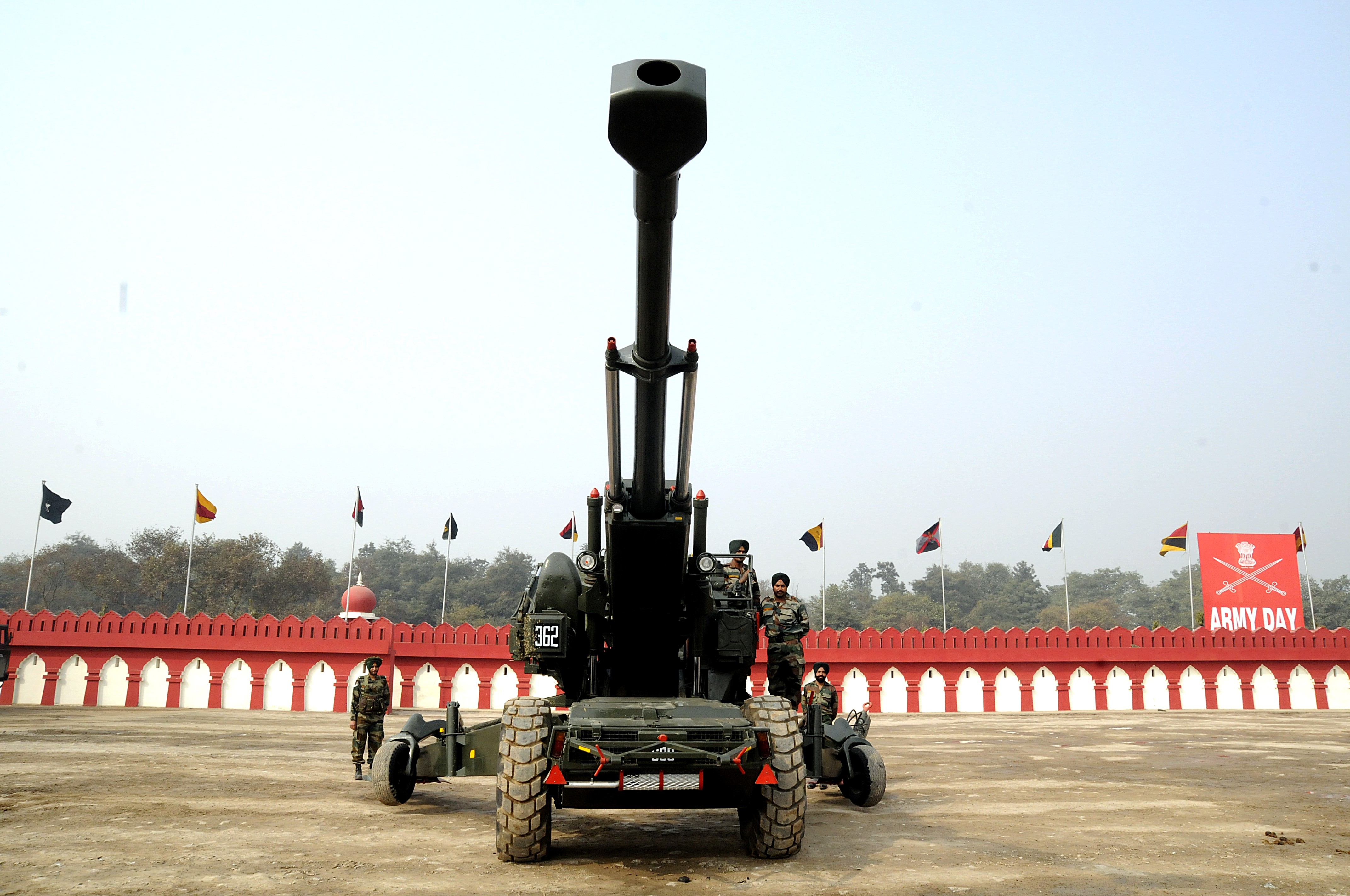 General 4288x2848 Indian Army artillery military weapon numbers