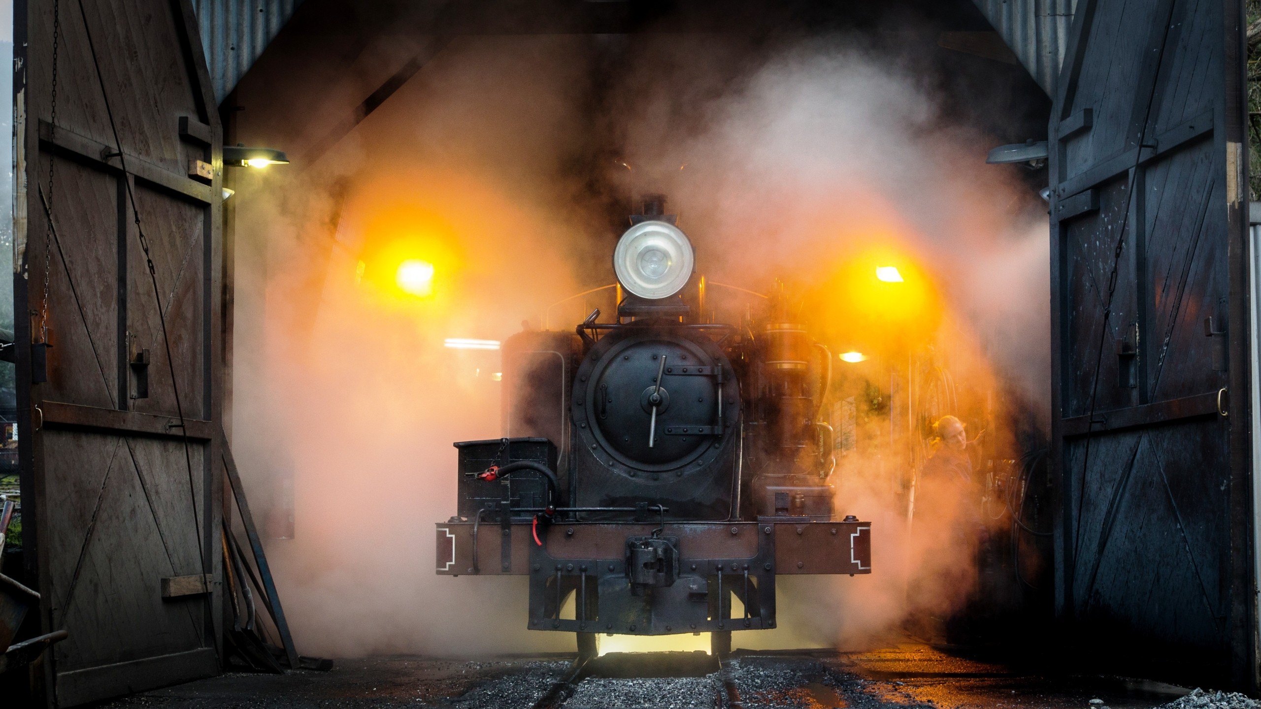 General 2560x1440 vehicle train steam locomotive locomotive smoke