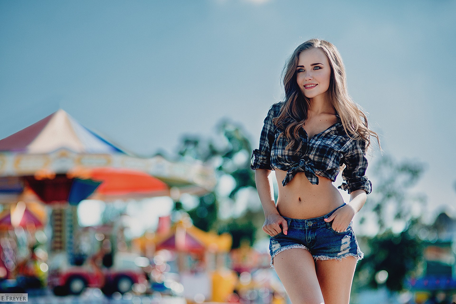 People 1920x1280 women model smiling jean shorts bare midriff belly belly button watermarked tied top standing women outdoors red lipstick Evgeny Freyer