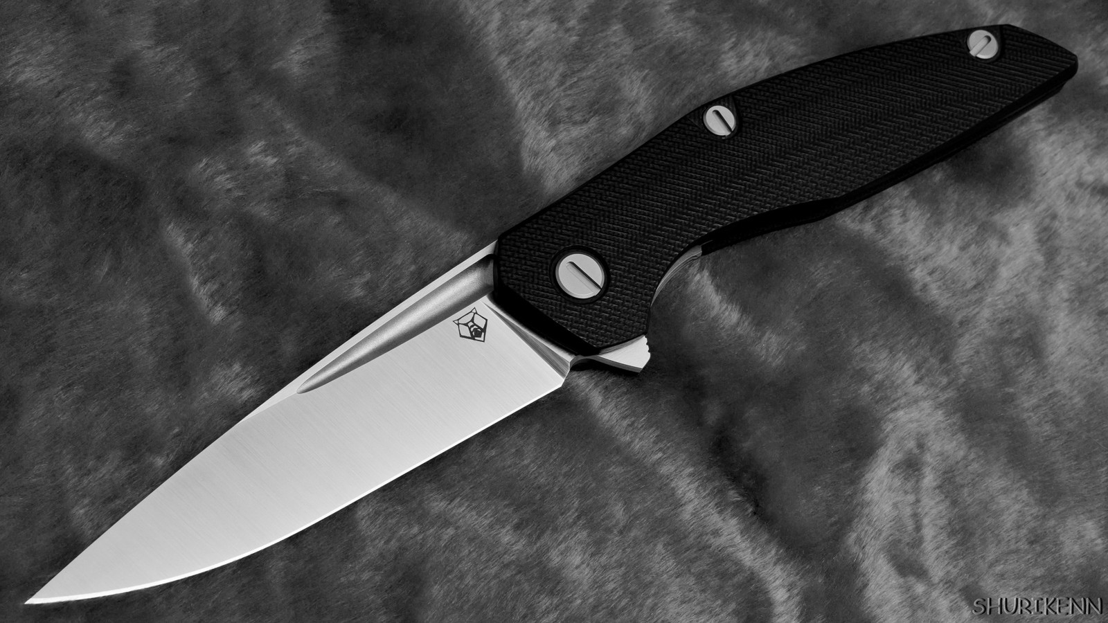General 1600x900 weapon knife monochrome