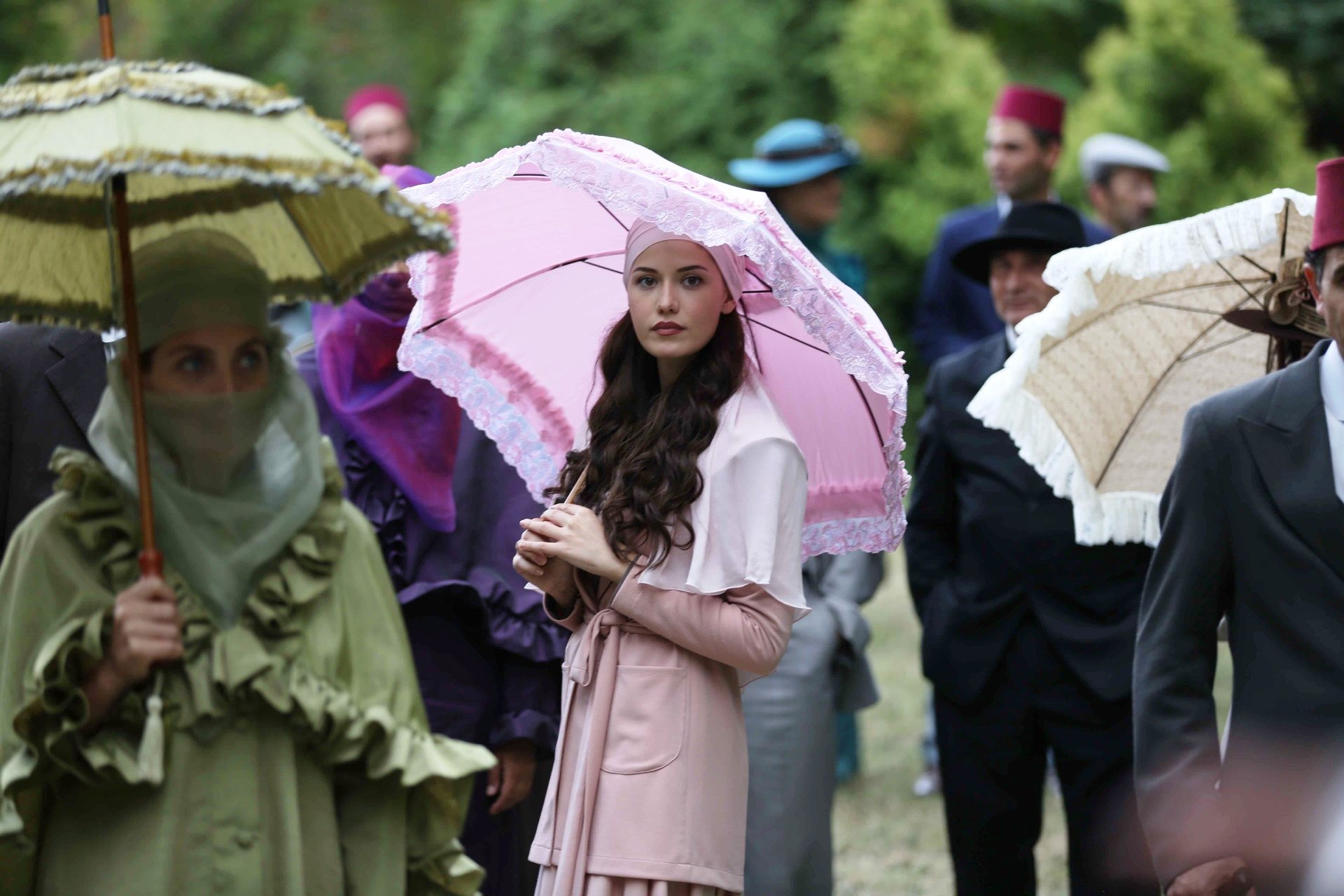 People 1920x1280 women brunette long hair umbrella Fahriye Evcen women with umbrella pink coat coats