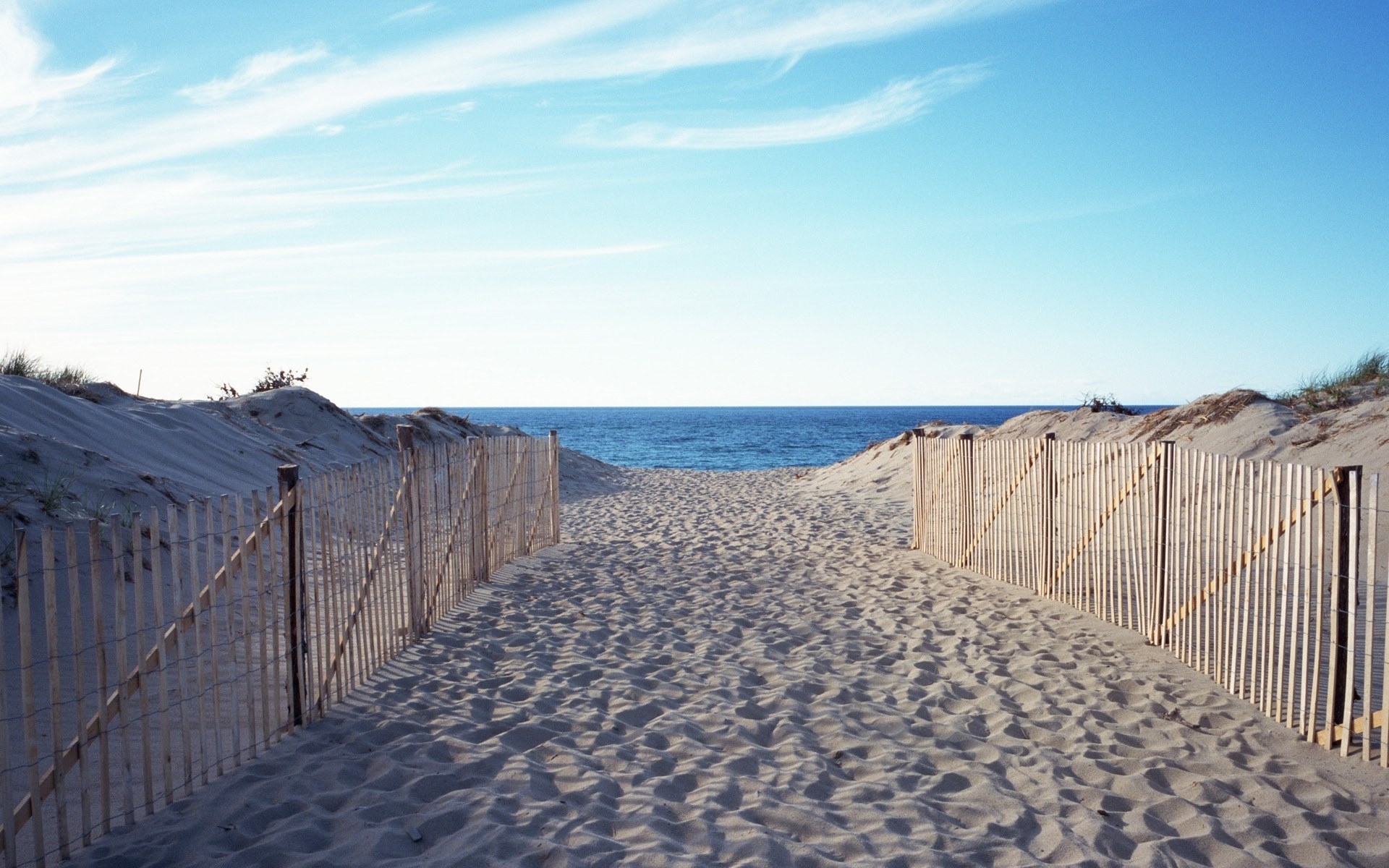 General 1920x1200 photography water sea beach sand fence sky horizon