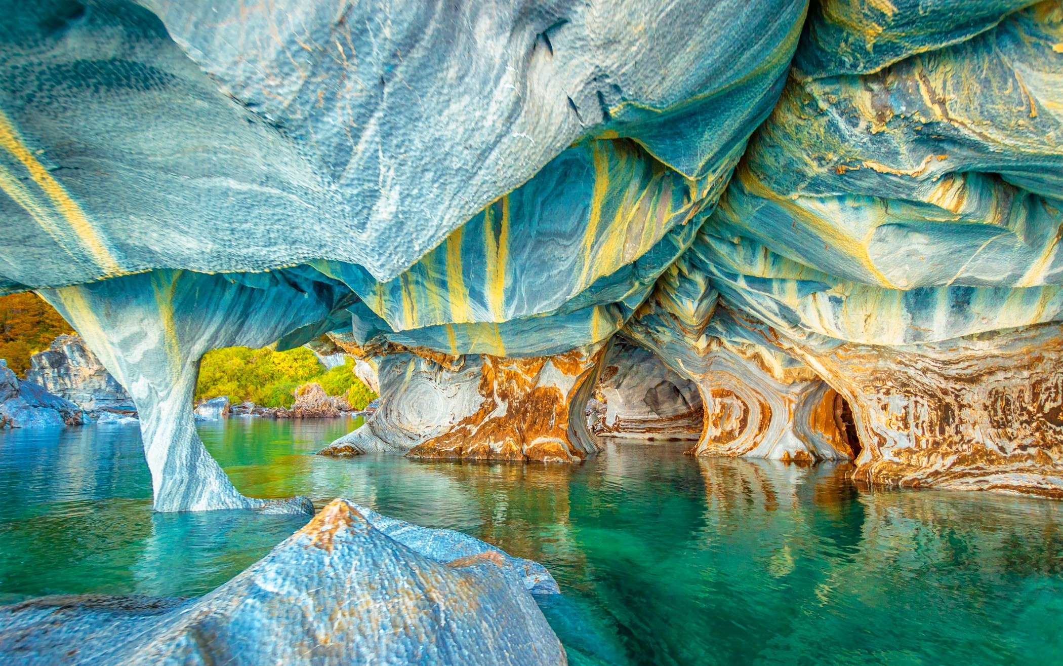 General 2100x1315 nature cave Chile colorful water erosion rocks rock formation South America