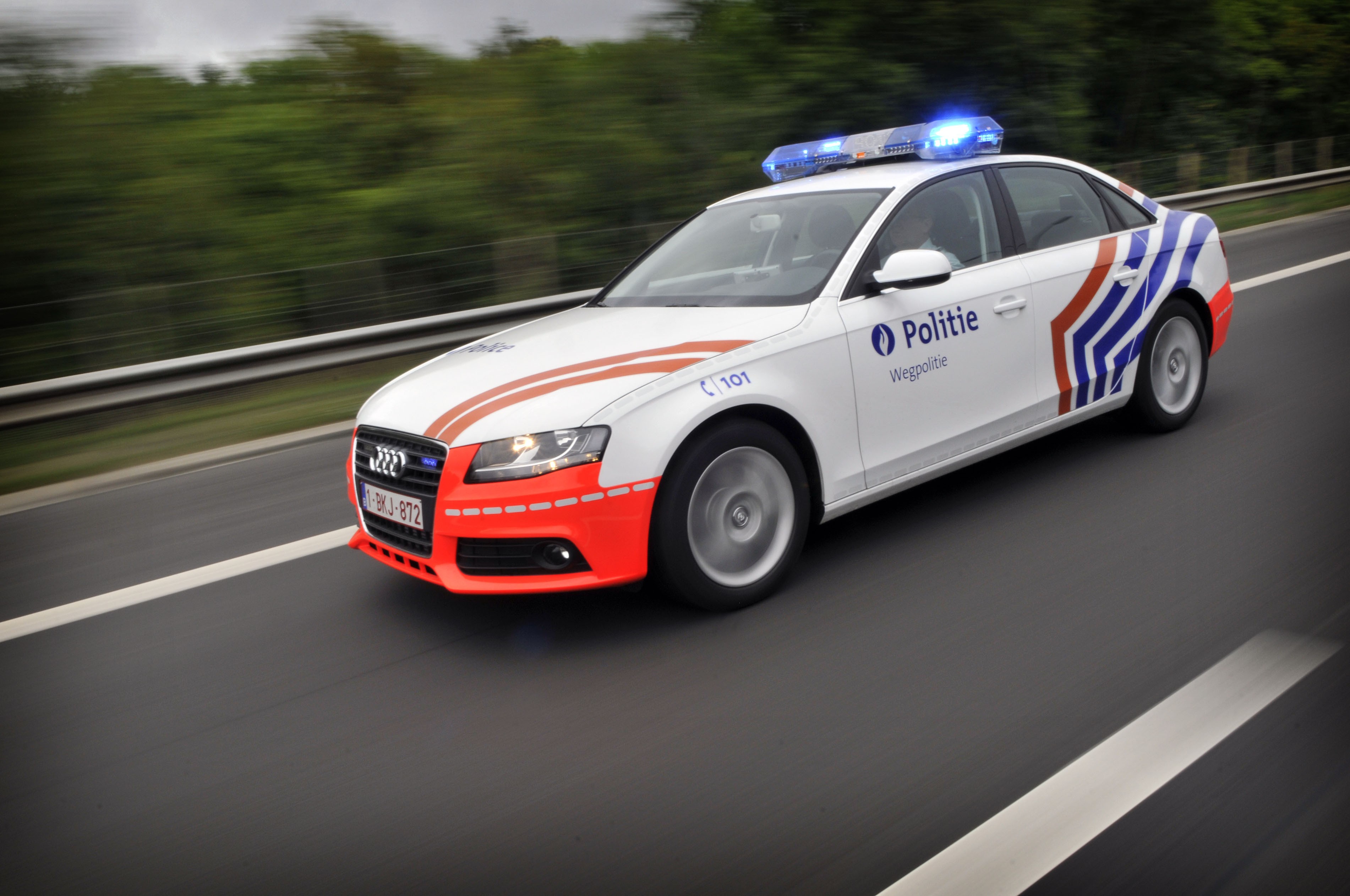 General 3803x2525 police Audi car road vehicle
