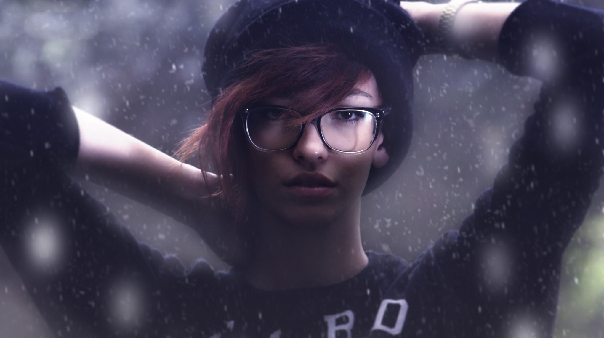 People 2039x1141 arms up women with glasses model portrait face glasses hat snow women outdoors cold outdoors looking at viewer women with hats women closeup low light