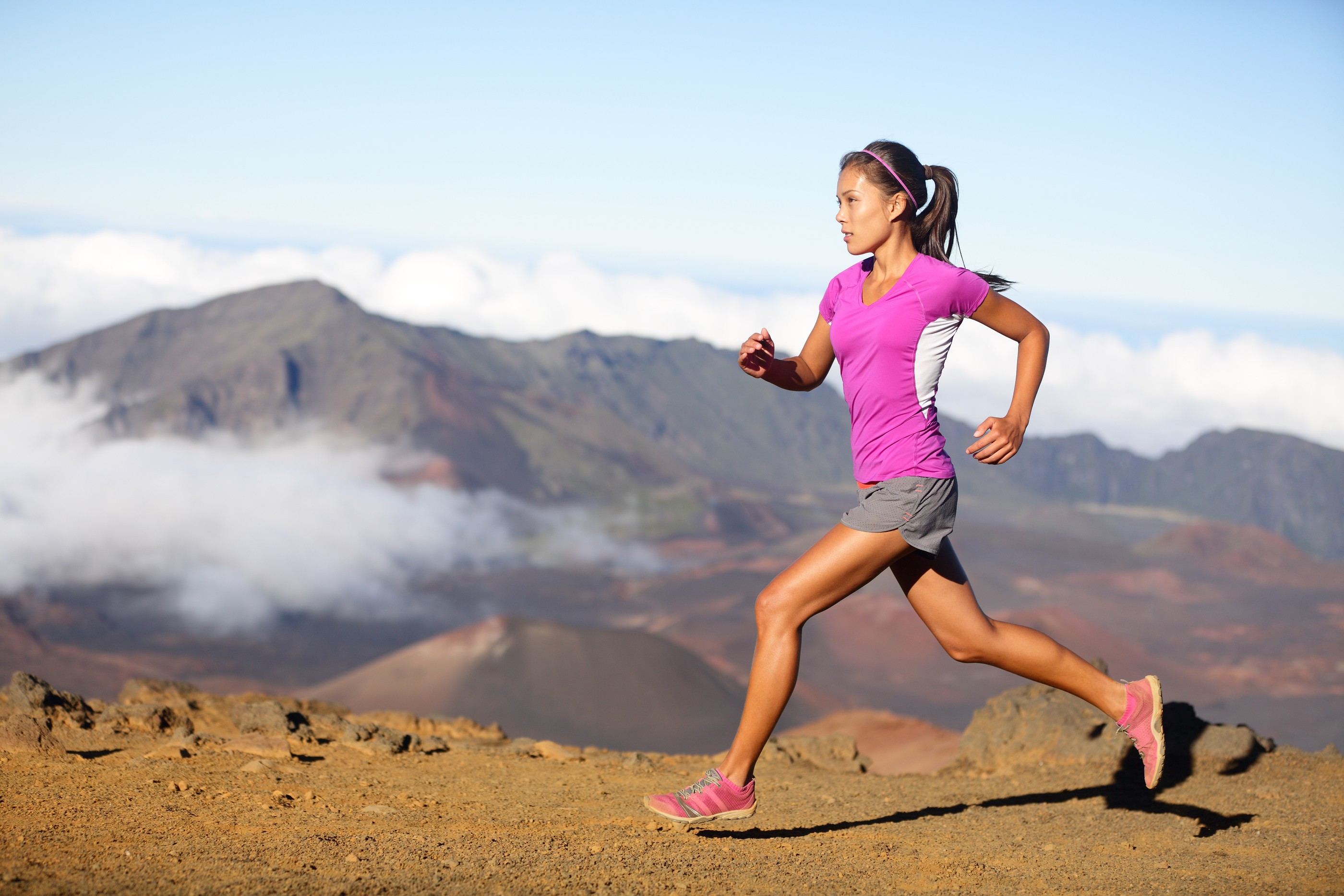 People 2800x1867 fitness model women running sport women outdoors landscape legs pink shoes pink clothing